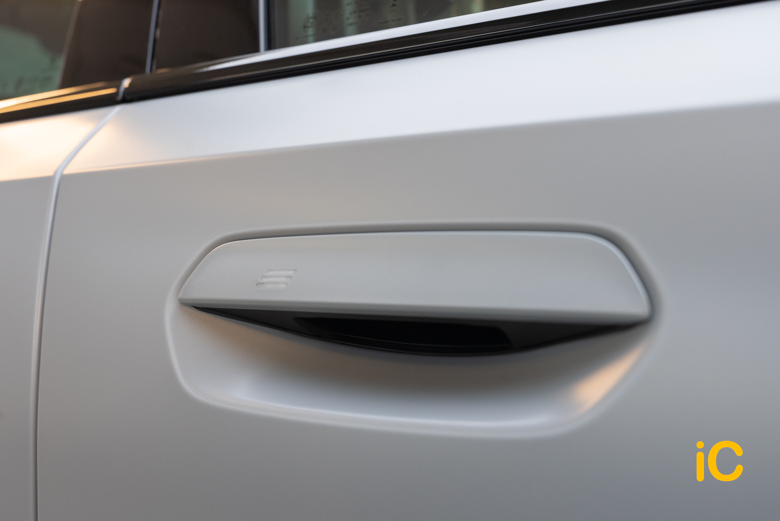 BMW i5 透明 PPF 施工作品