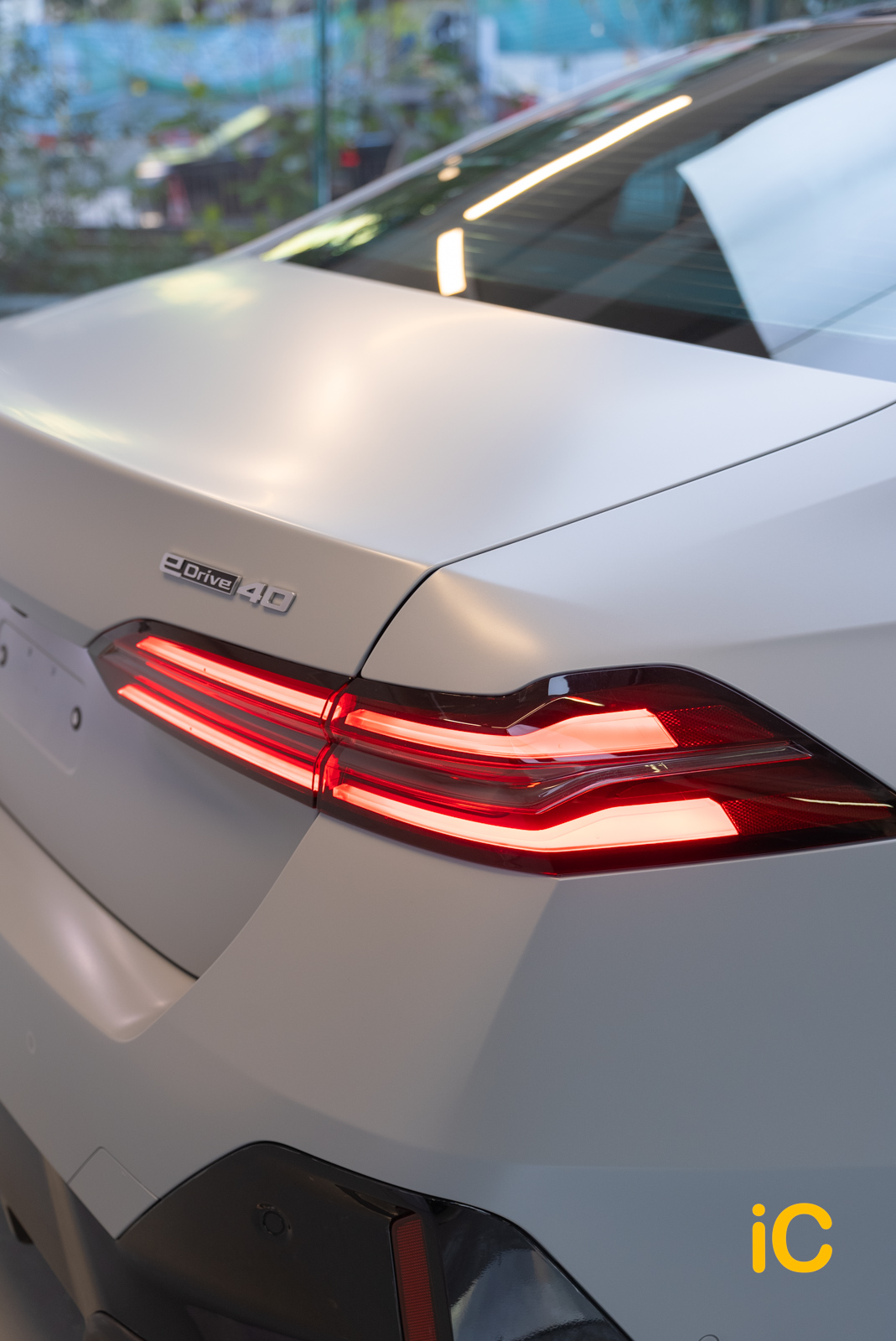 BMW i5 透明 PPF 施工作品