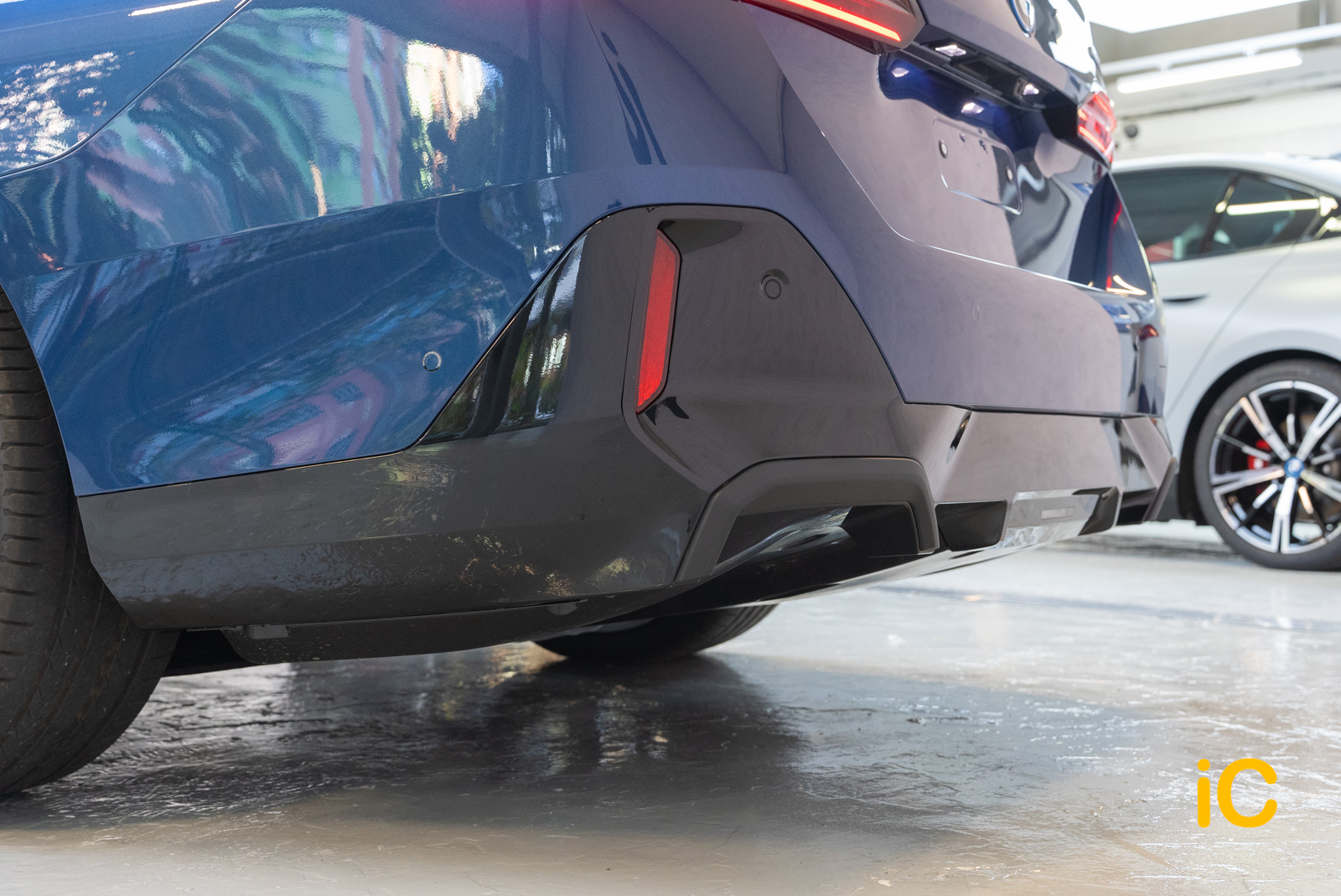 BMW i5 透明 PPF 施工作品