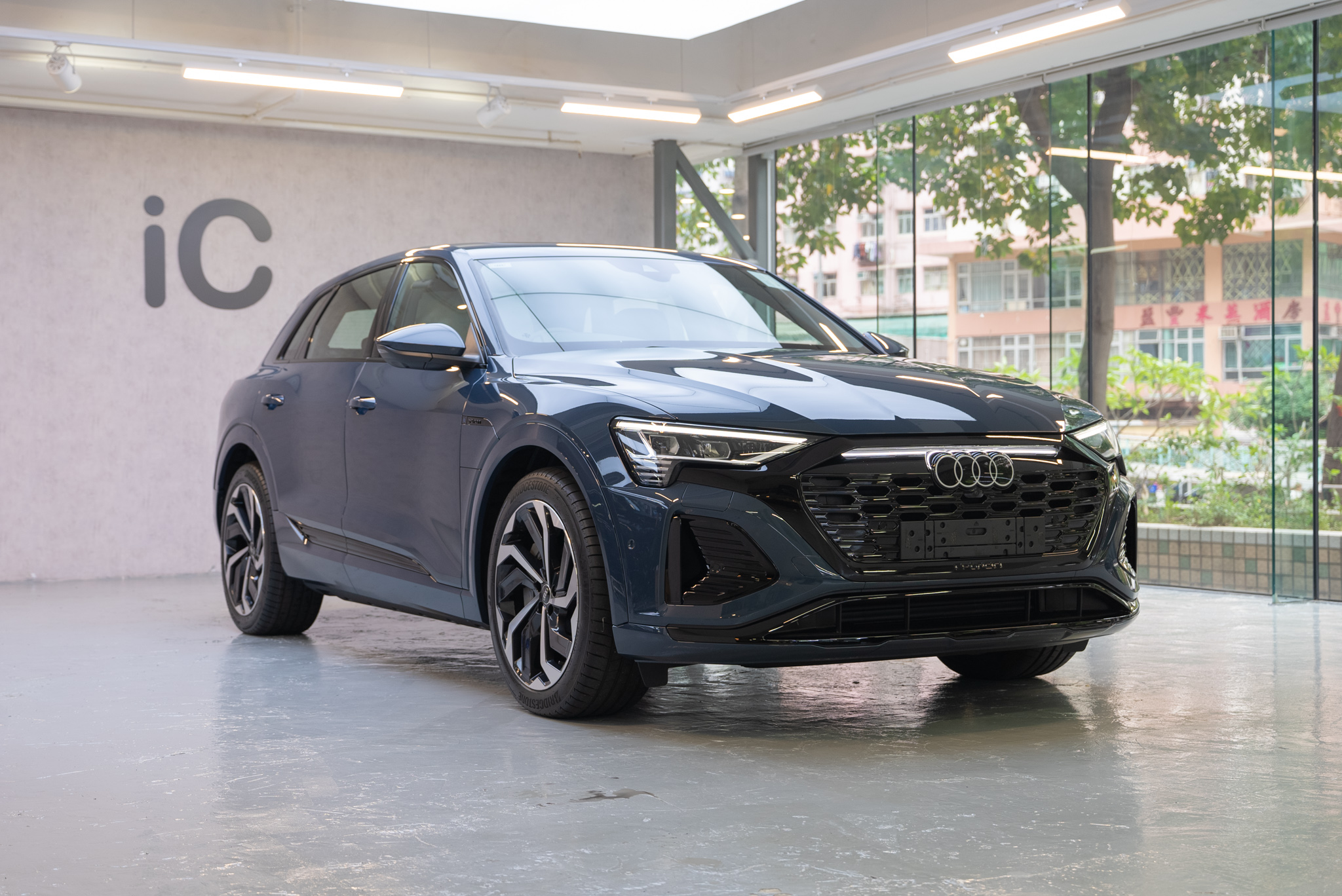 Audi Q8 e-tron 透明 PPF 施工作品
