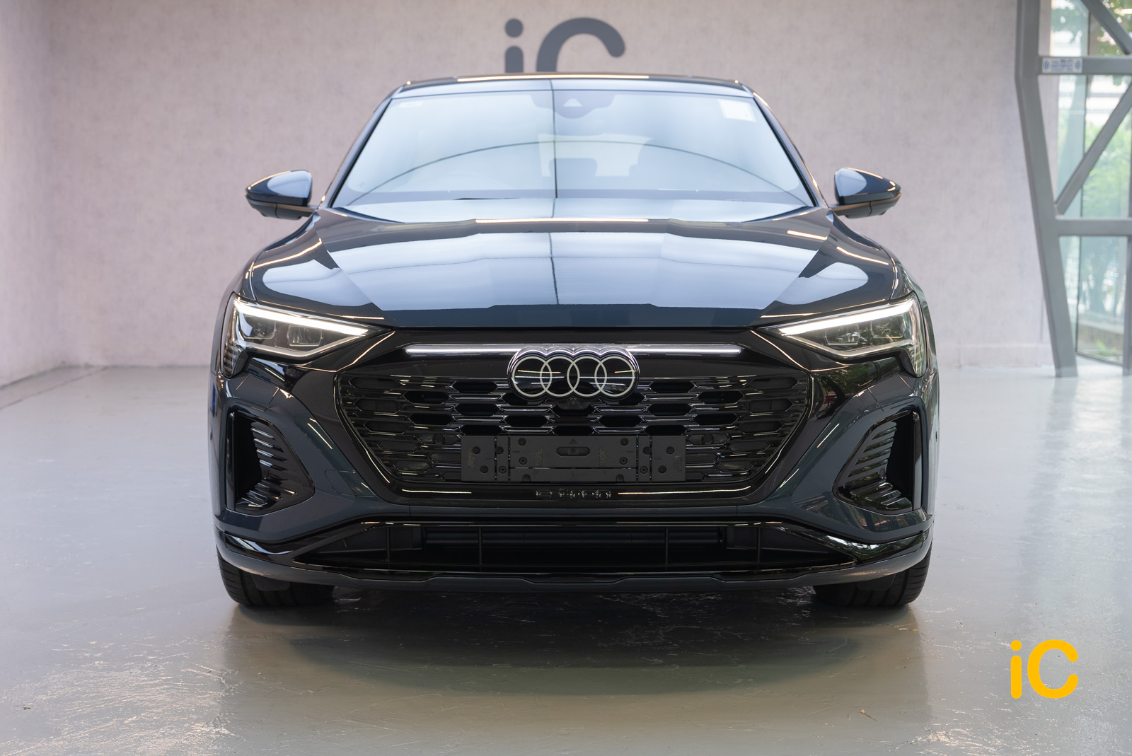 Audi Q8 e-tron 透明 PPF 施工作品