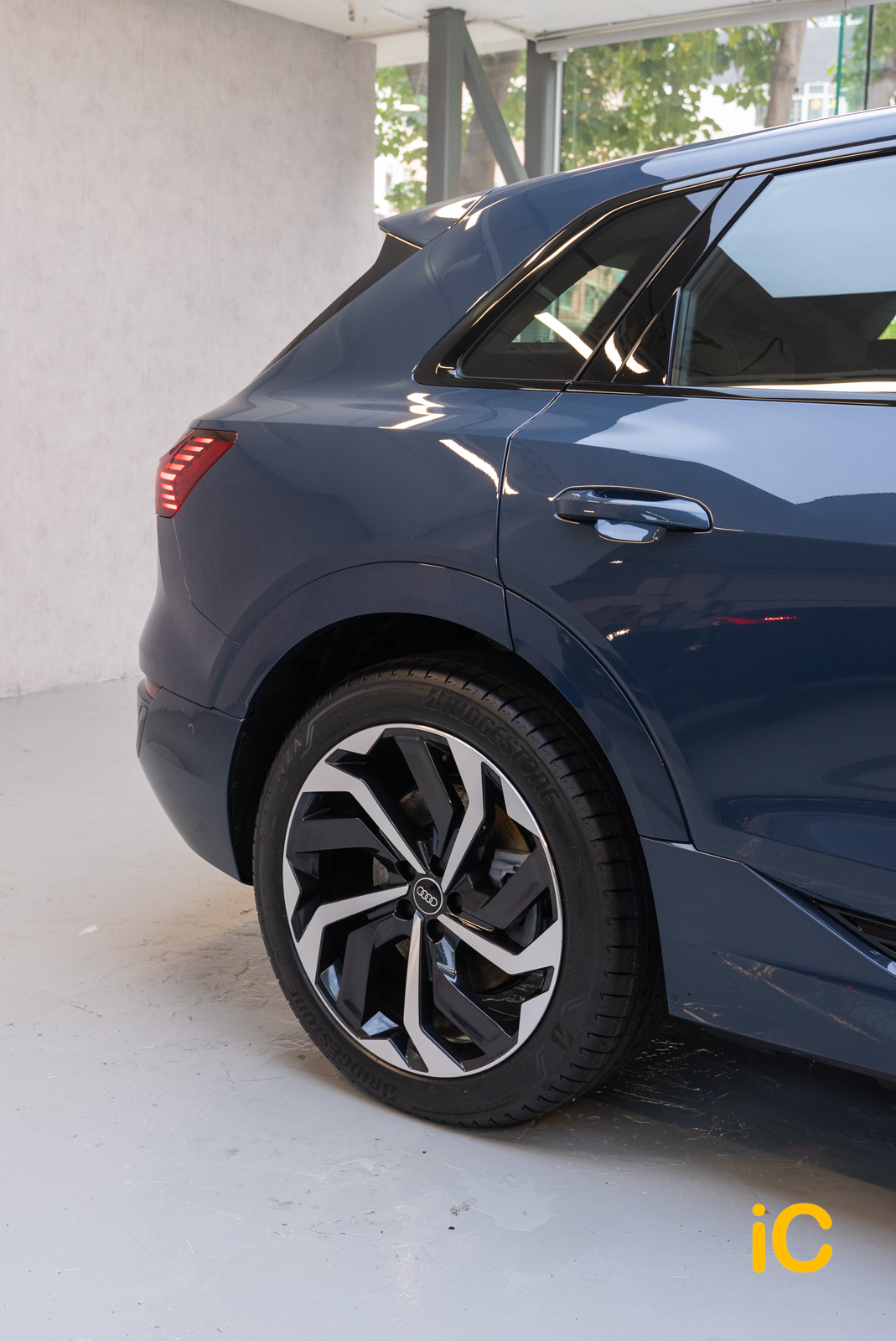 Audi Q8 e-tron 透明 PPF 施工作品