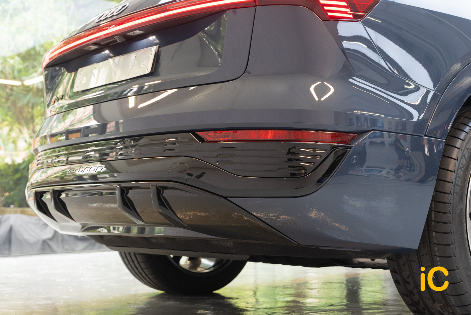 Audi Q8 e-tron 透明 PPF 施工作品