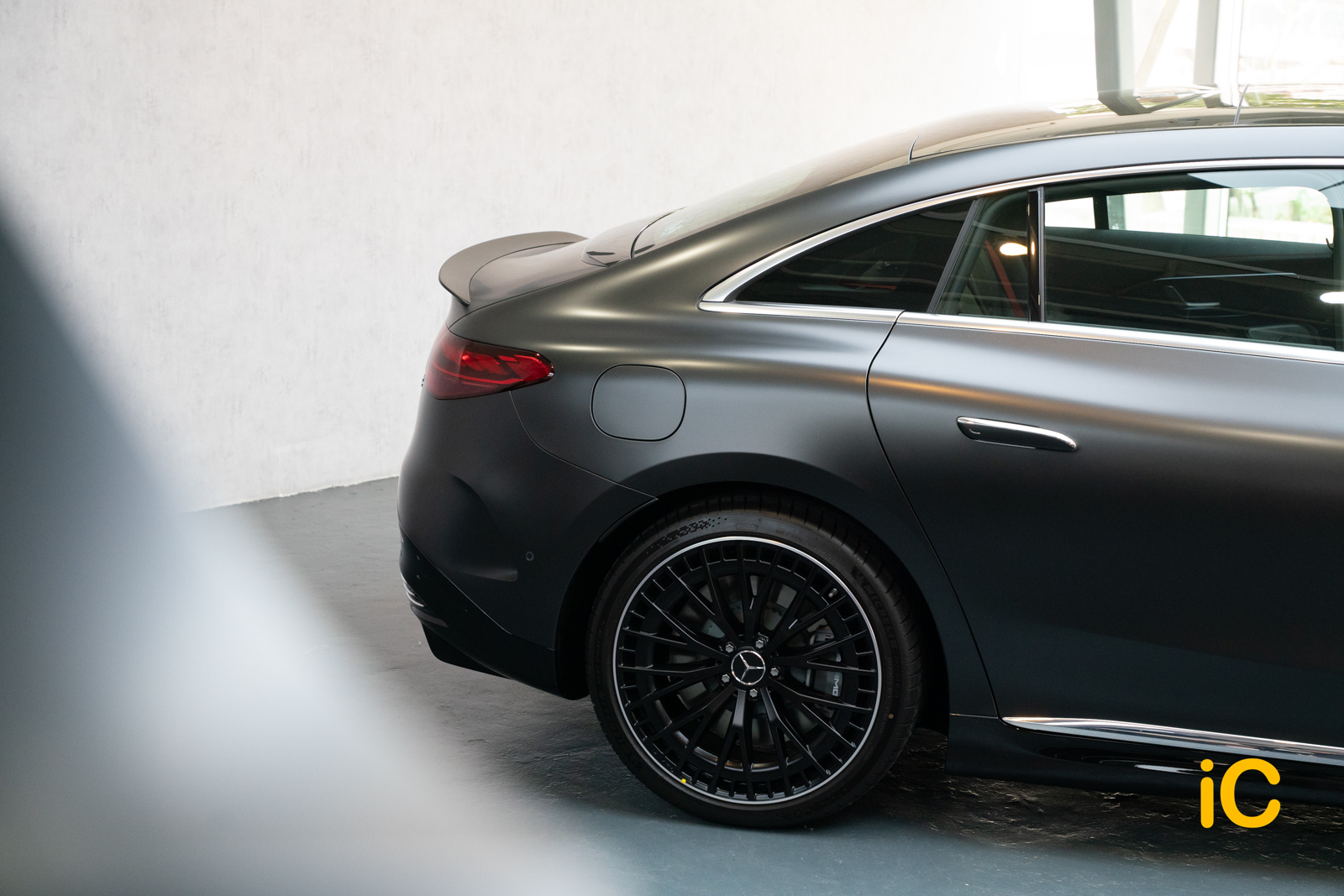 Mercedes-Benz EQE 透明 PPF 施工作品