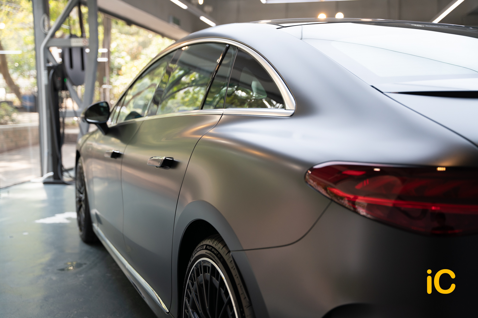 Mercedes-Benz EQE 透明 PPF 施工作品