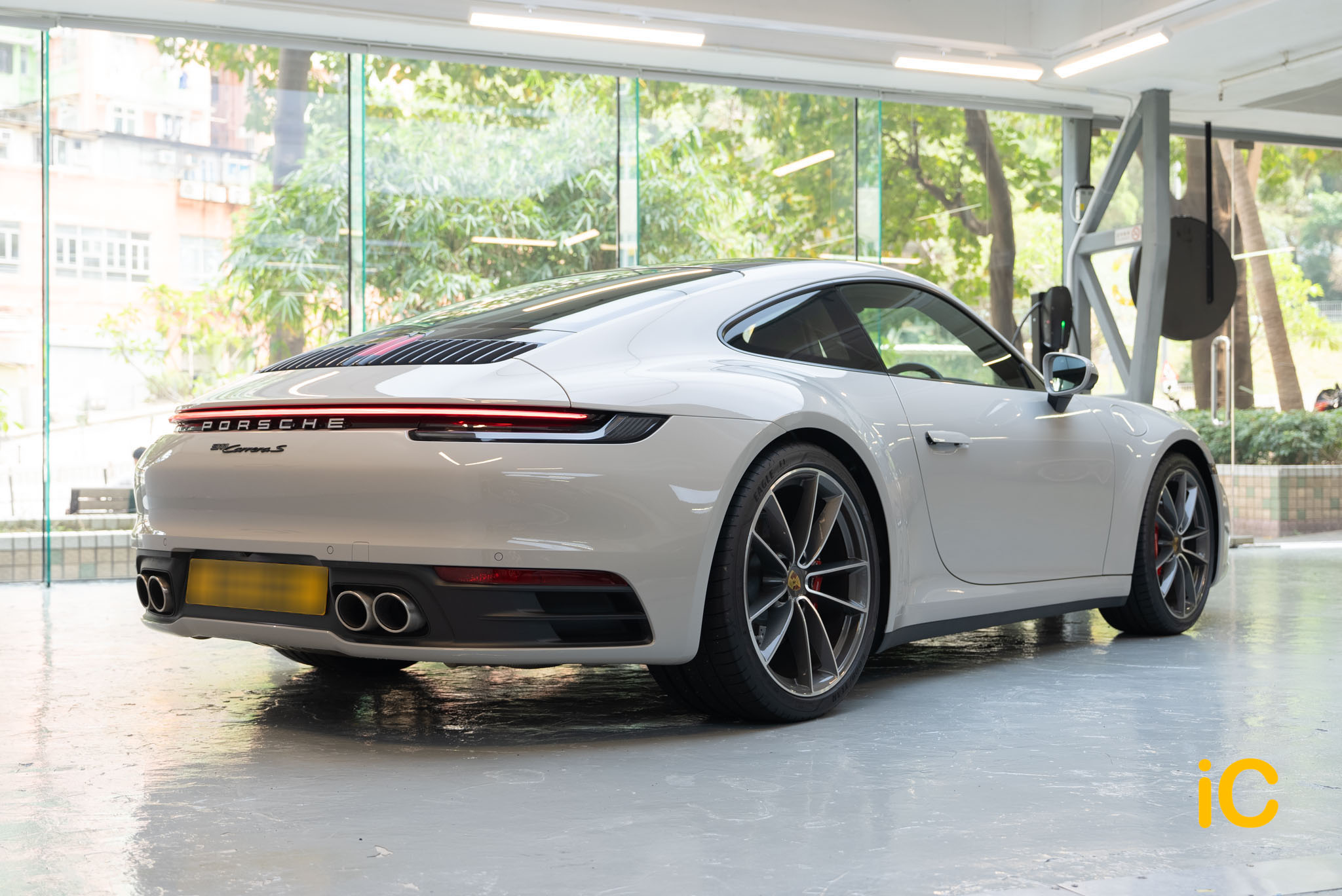 Porsche 911 鍍膜 施工作品
