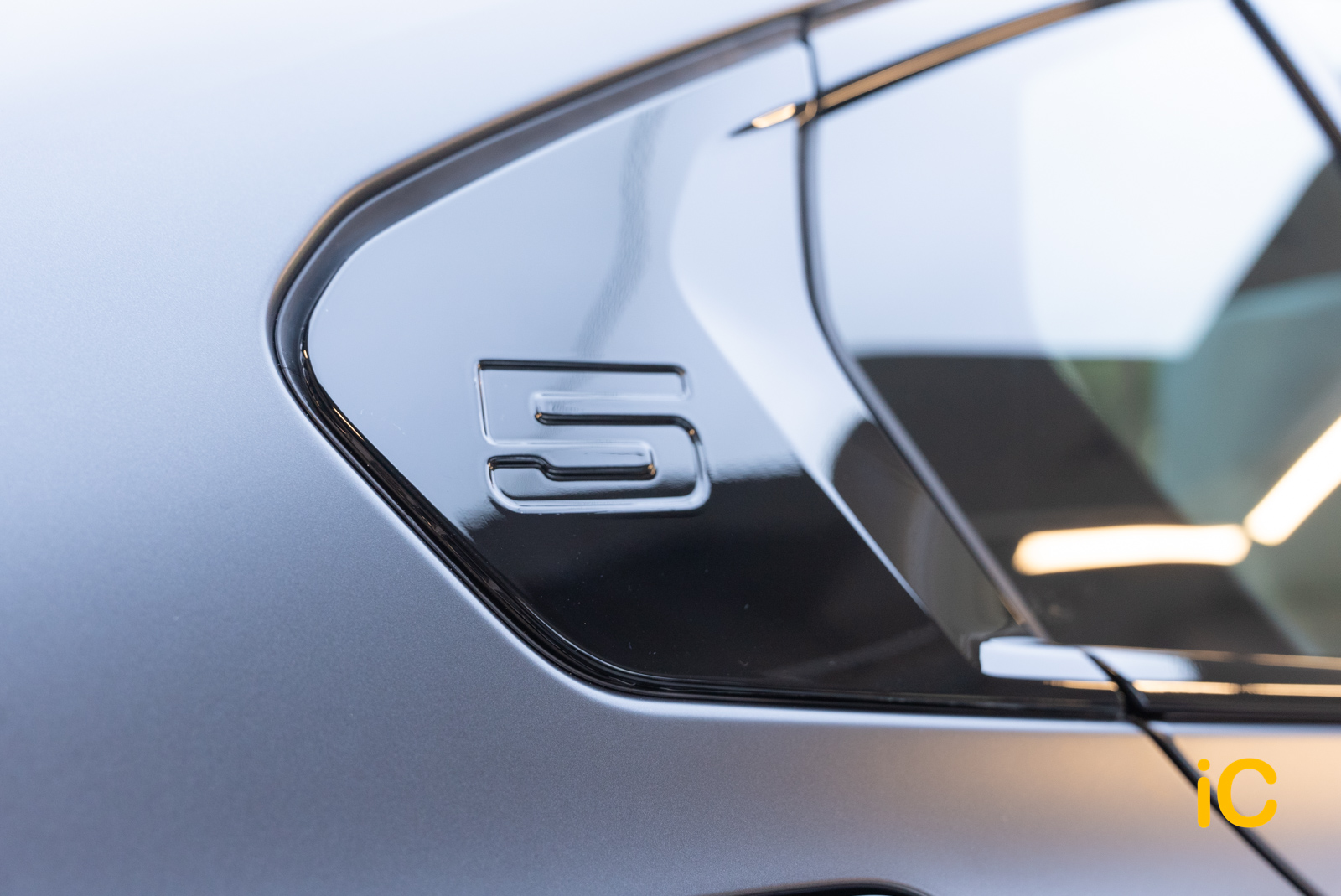 BMW i5 透明 PPF 施工作品