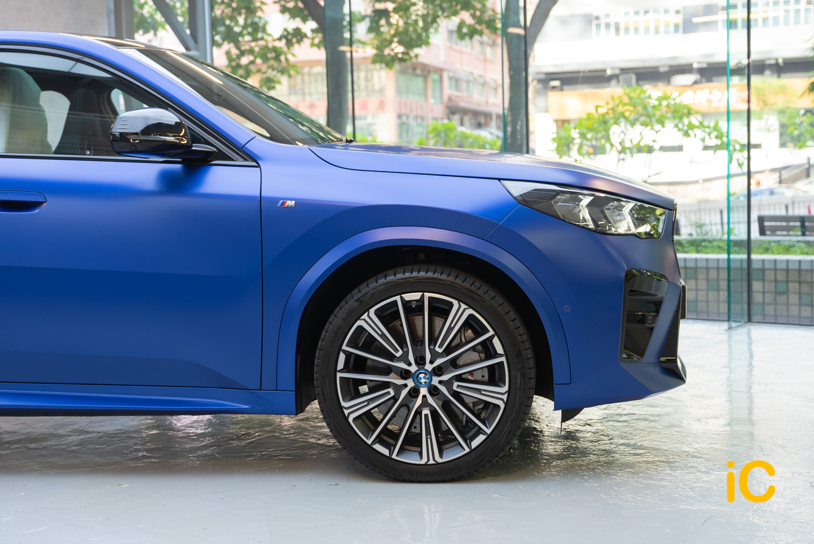 BMW iX2 透明 PPF 施工作品