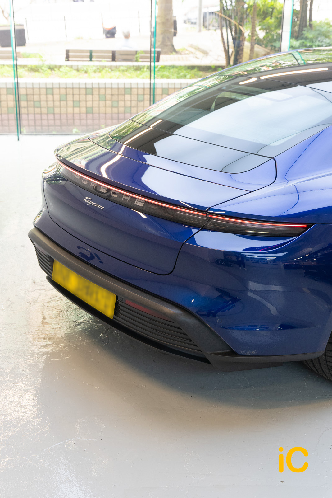 Porsche Taycan 透明 PPF 施工作品