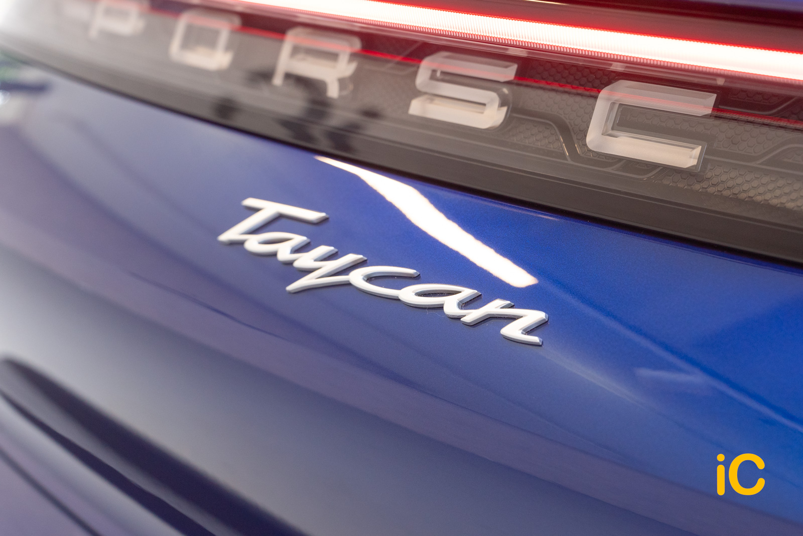 Porsche Taycan 透明 PPF 施工作品