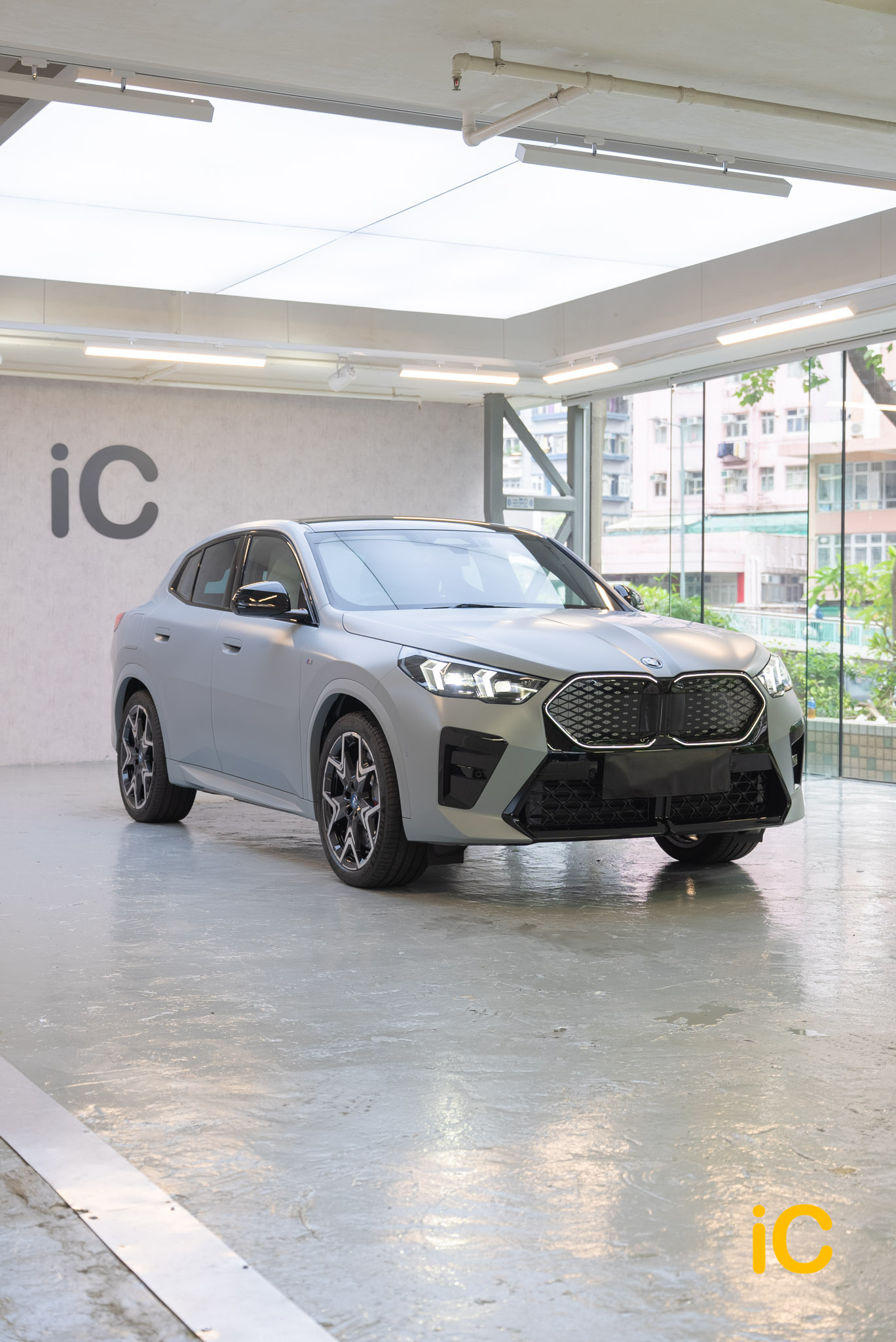 BMW iX2 透明 PPF 施工作品