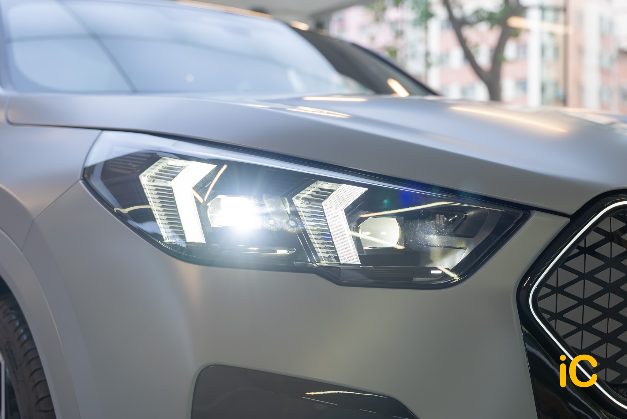 BMW iX2 透明 PPF 施工作品