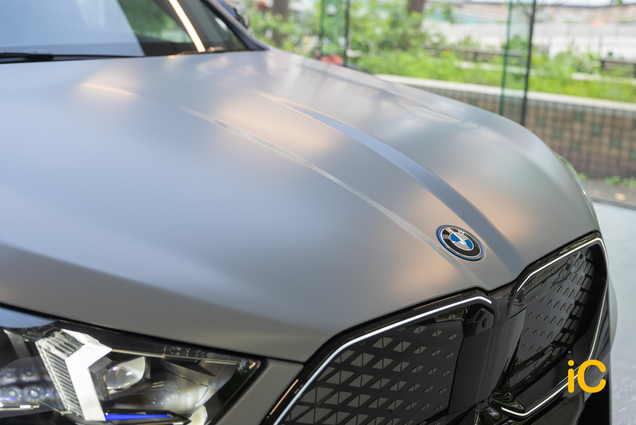 BMW iX2 透明 PPF 施工作品