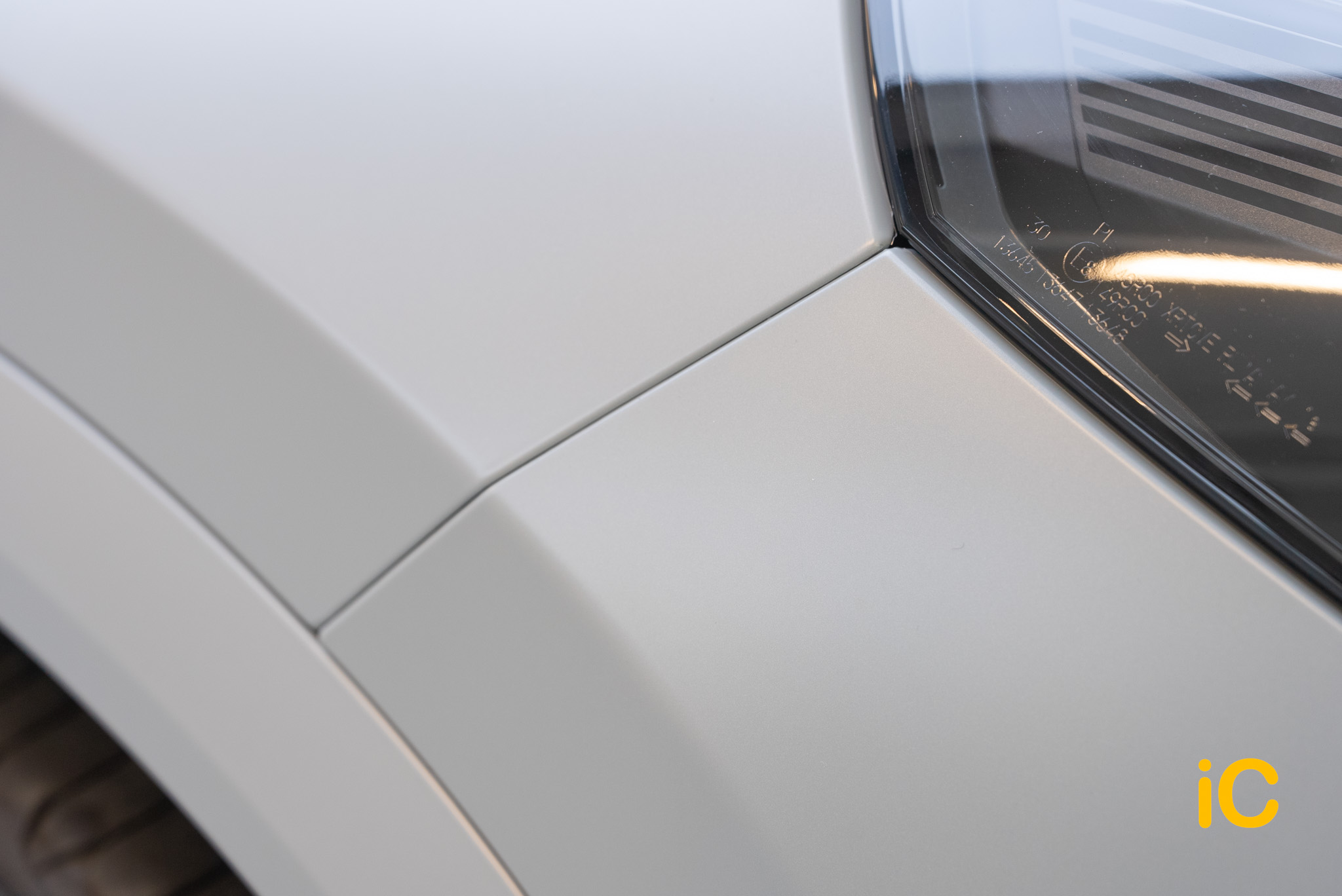 BMW iX2 透明 PPF 施工作品