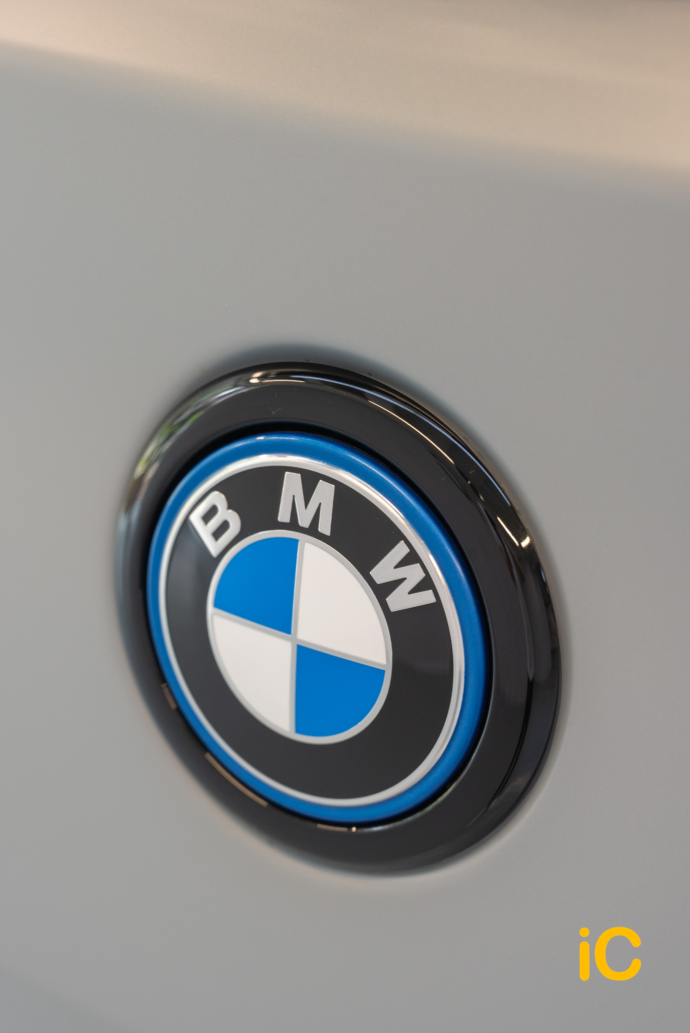BMW iX2 透明 PPF 施工作品