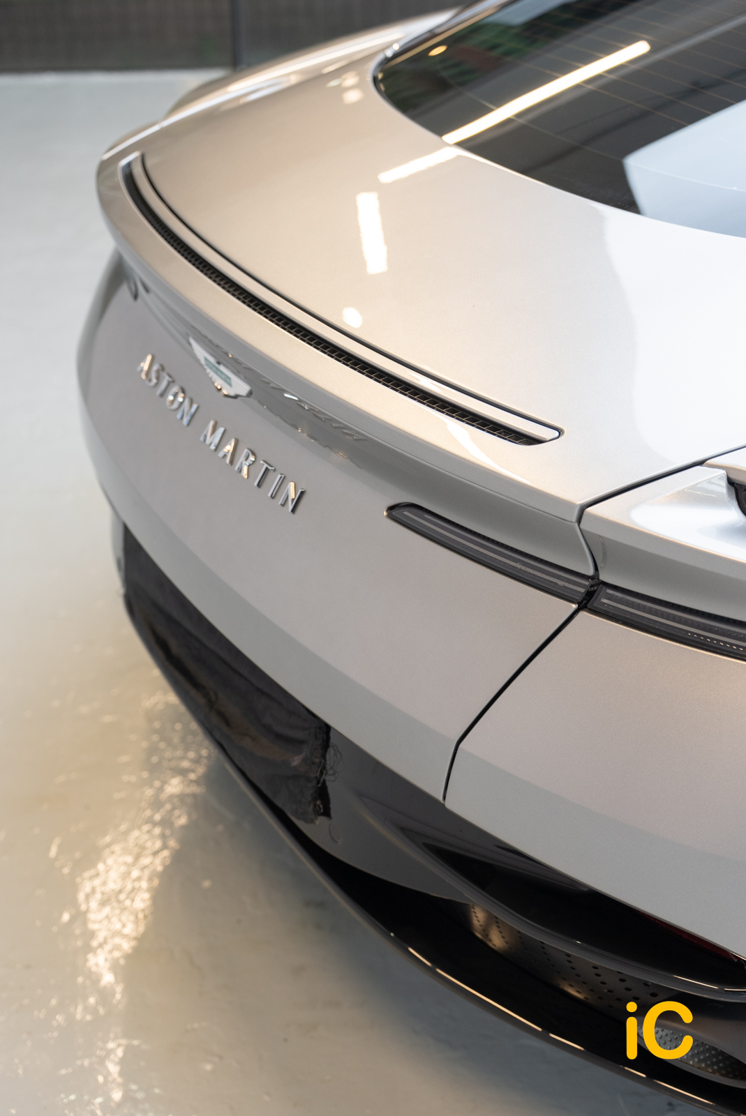 Aston Martin DB12 透明 PPF 施工作品