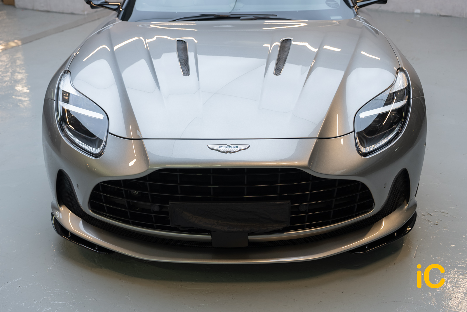 Aston Martin DB12 透明 PPF 施工作品