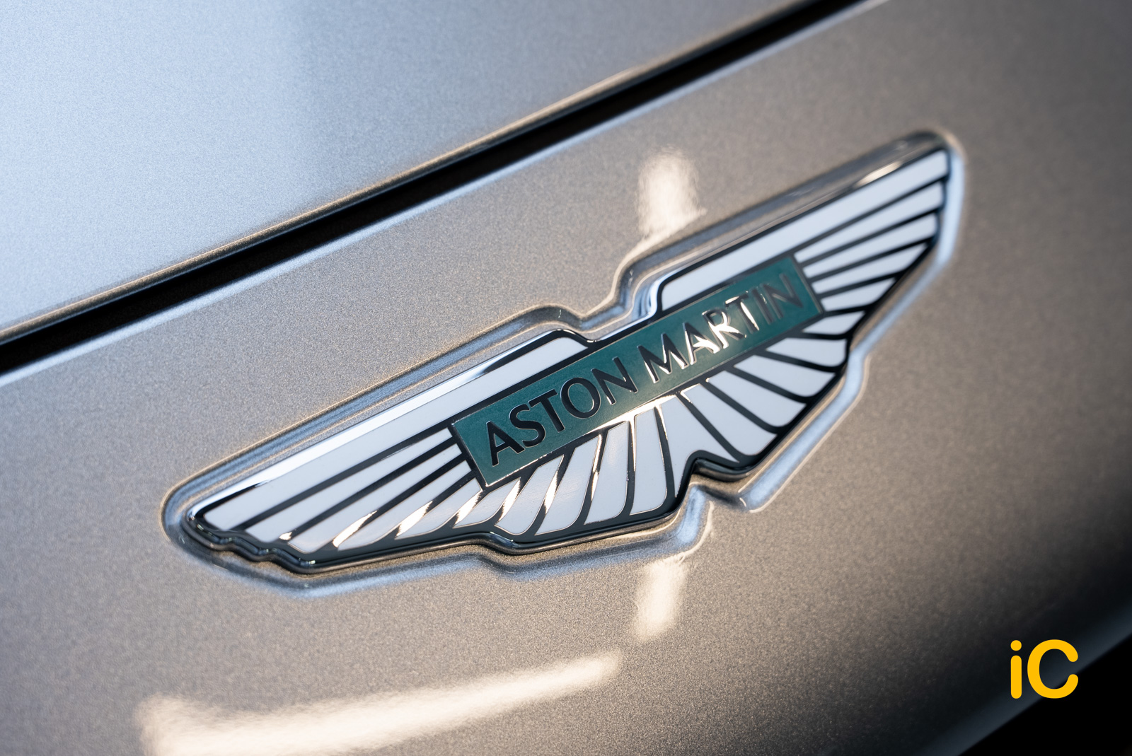 Aston Martin DB12 透明 PPF 施工作品