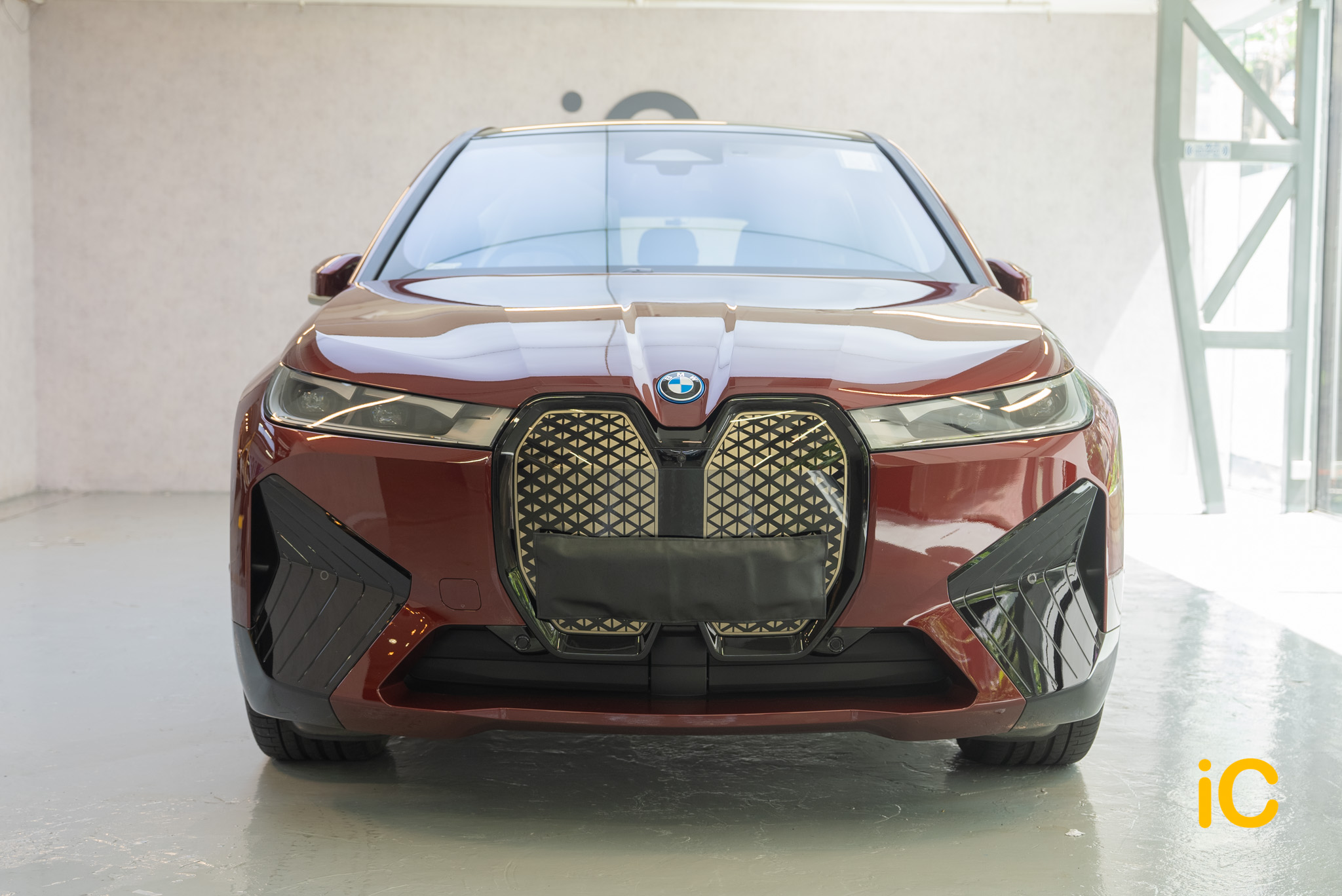 BMW iX 透明 PPF 施工作品