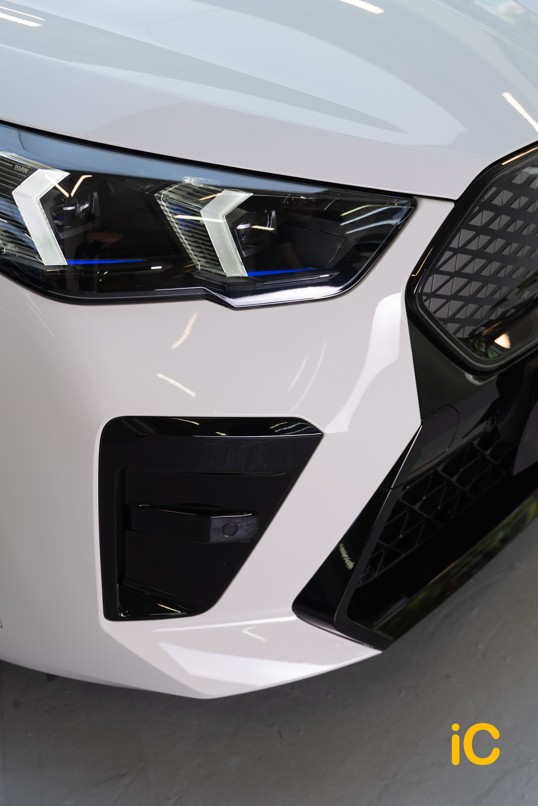 BMW iX2 透明 PPF 施工作品