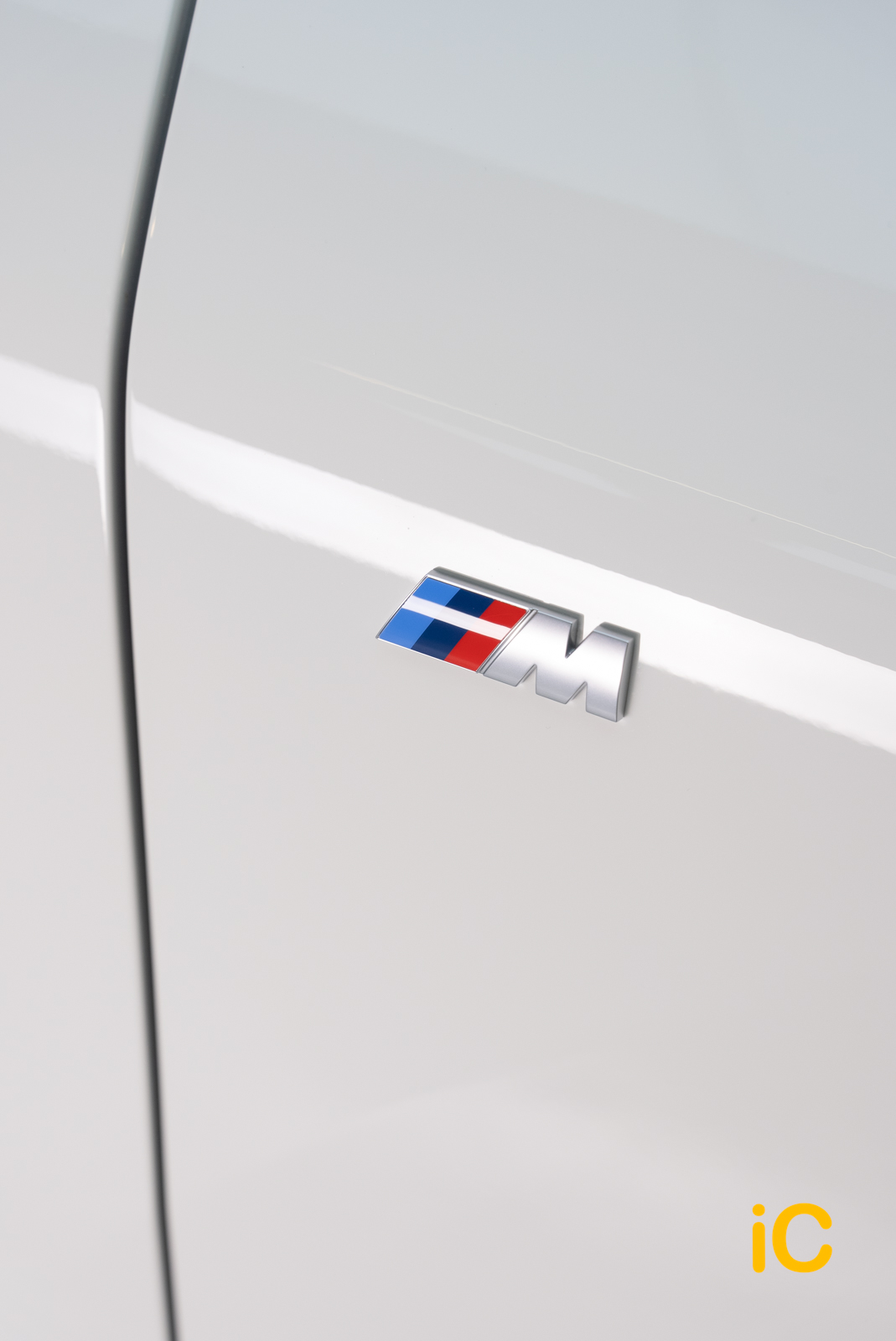 BMW iX2 透明 PPF 施工作品