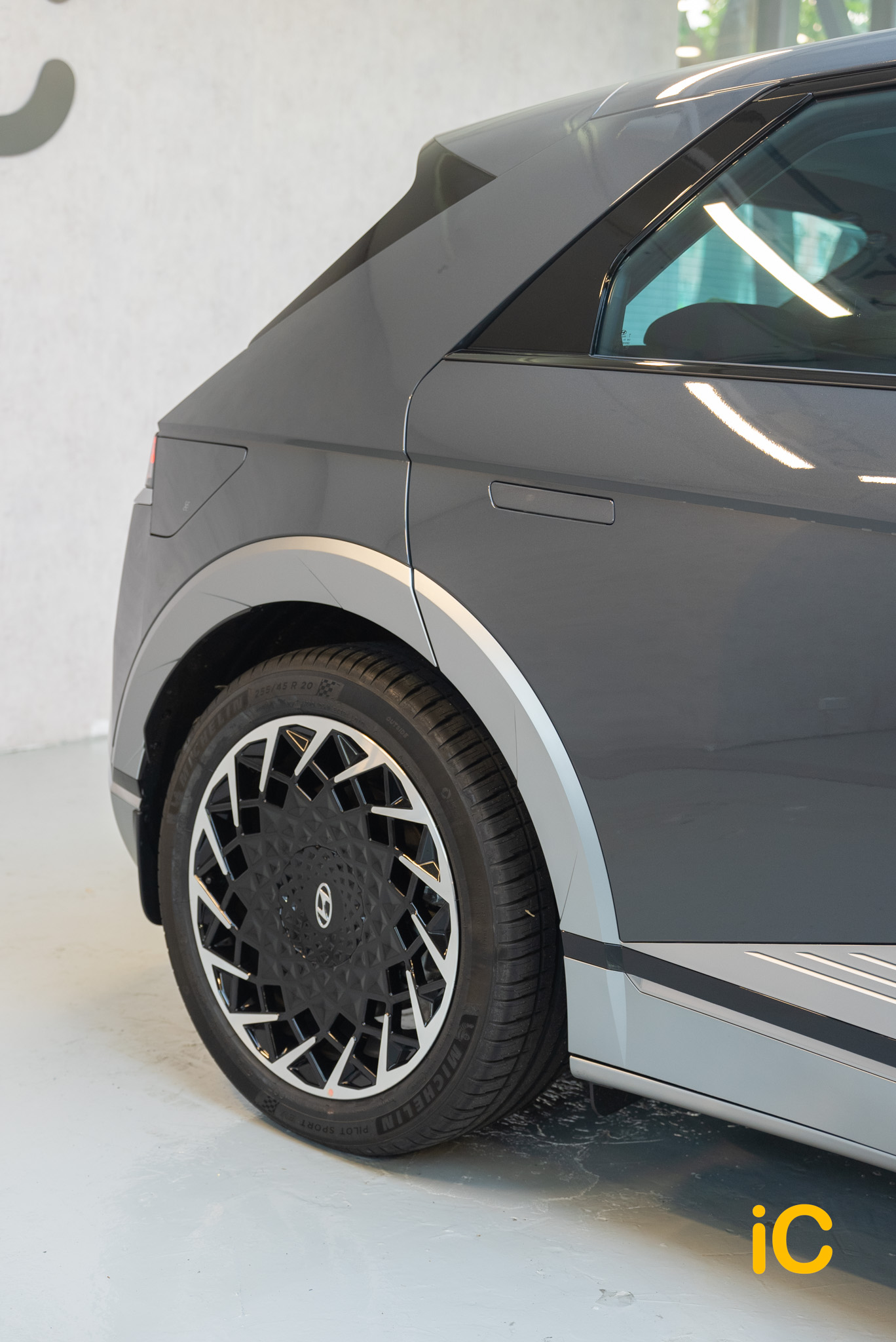 Hyundai IONIQ 5 透明 PPF 施工作品