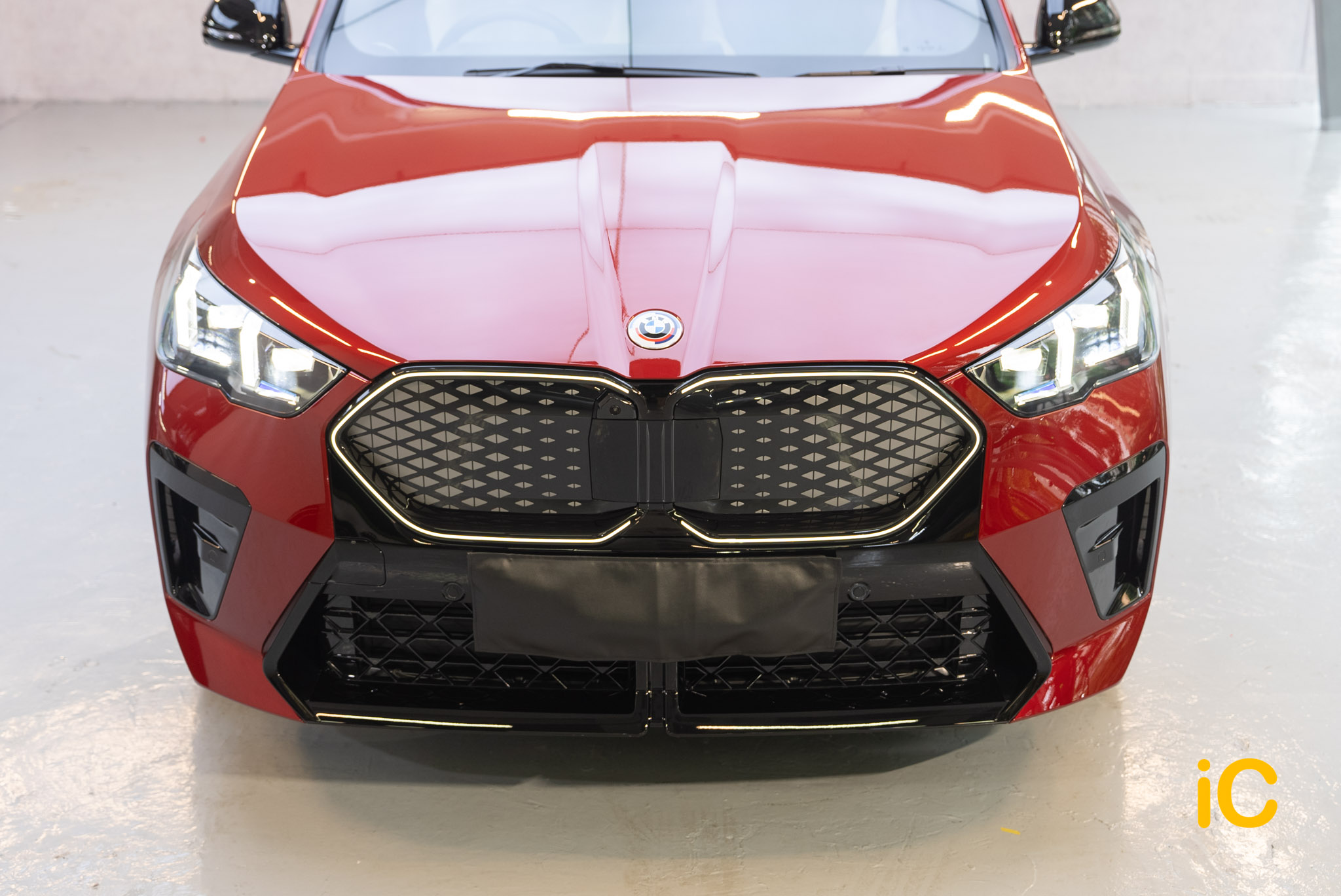 BMW iX2 透明 PPF 施工作品