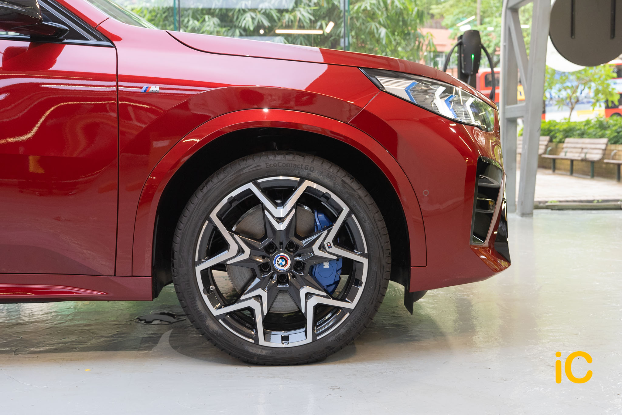 BMW iX2 透明 PPF 施工作品