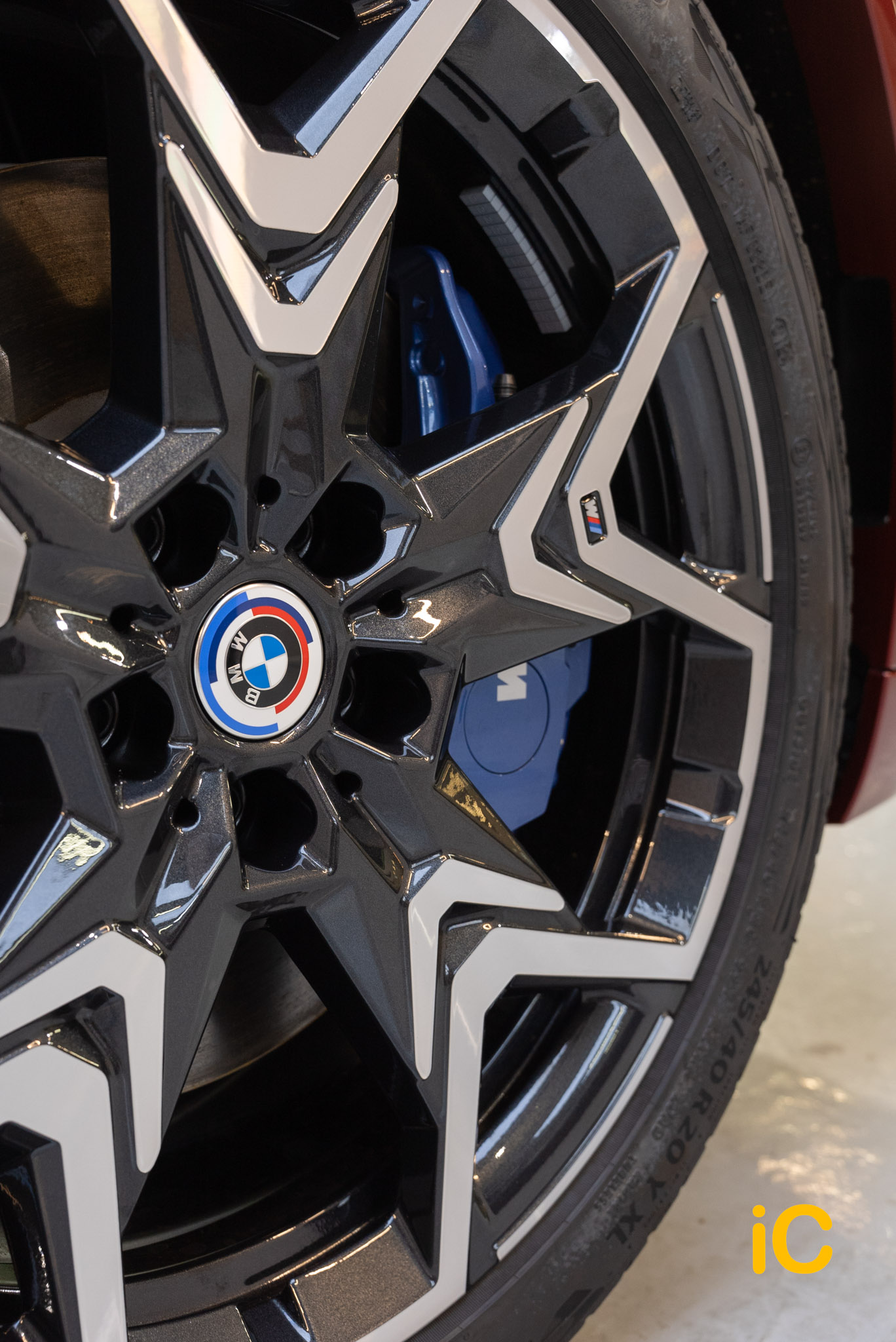 BMW iX2 透明 PPF 施工作品