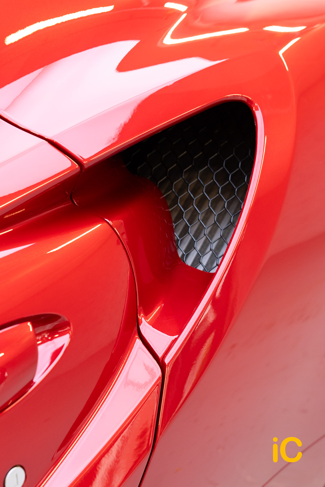 Alfa Romeo 4C Spider 透明 PPF 施工作品