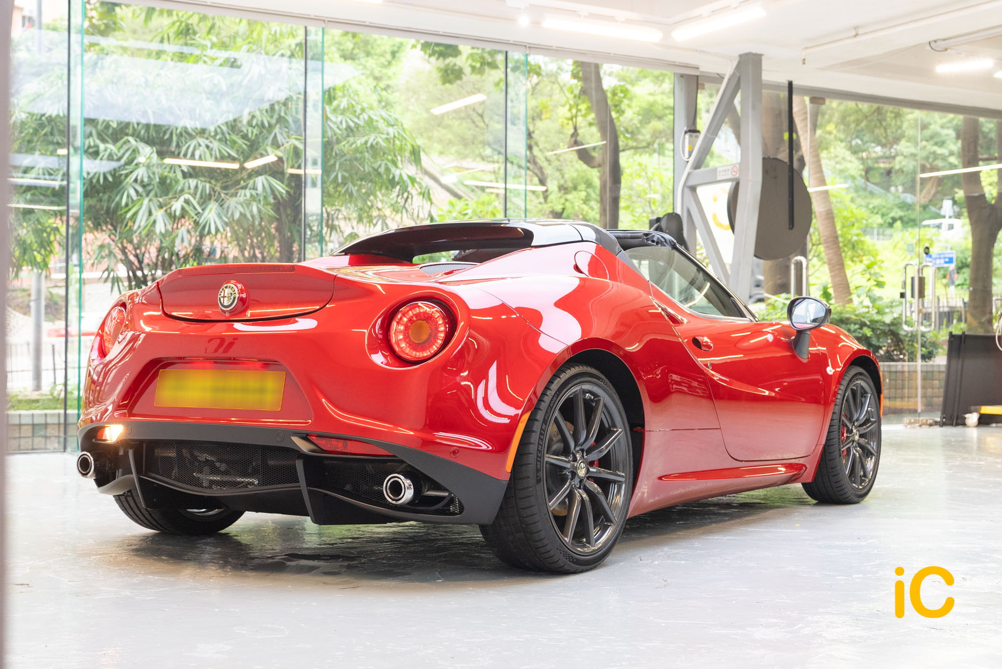 Alfa Romeo 4C Spider 透明 PPF 施工作品