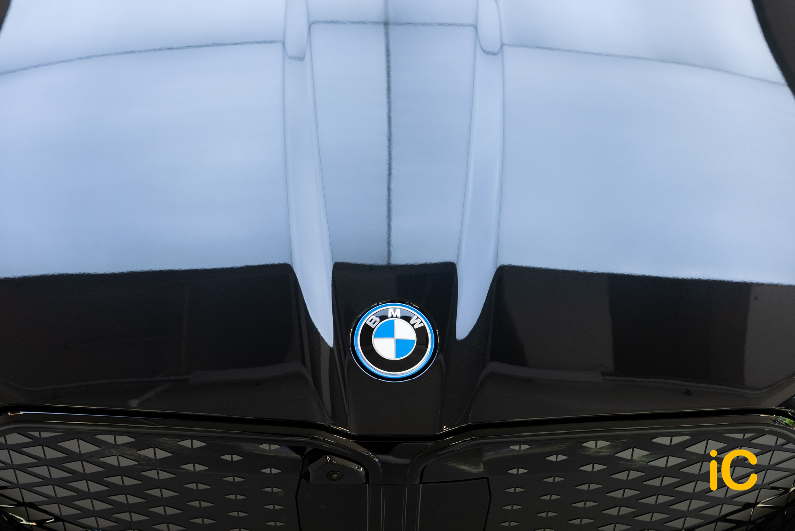 BMW iX2 透明 PPF 施工作品