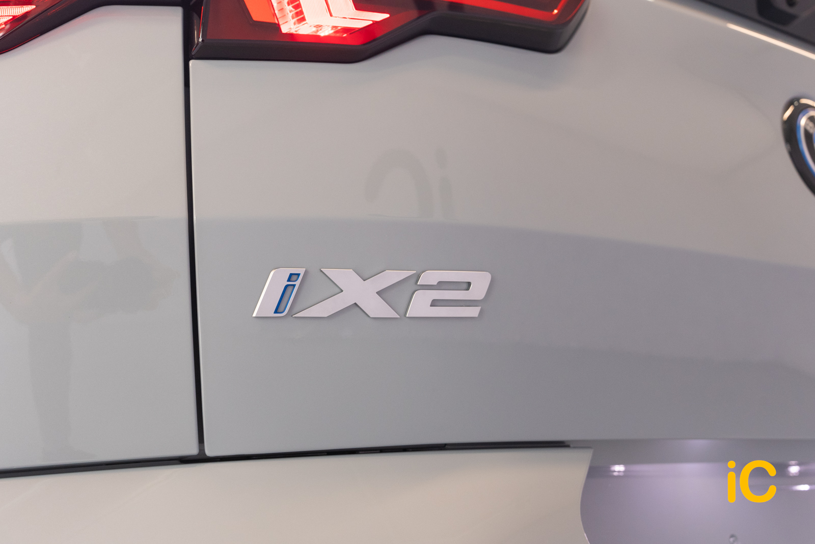 BMW iX2 透明 PPF 施工作品