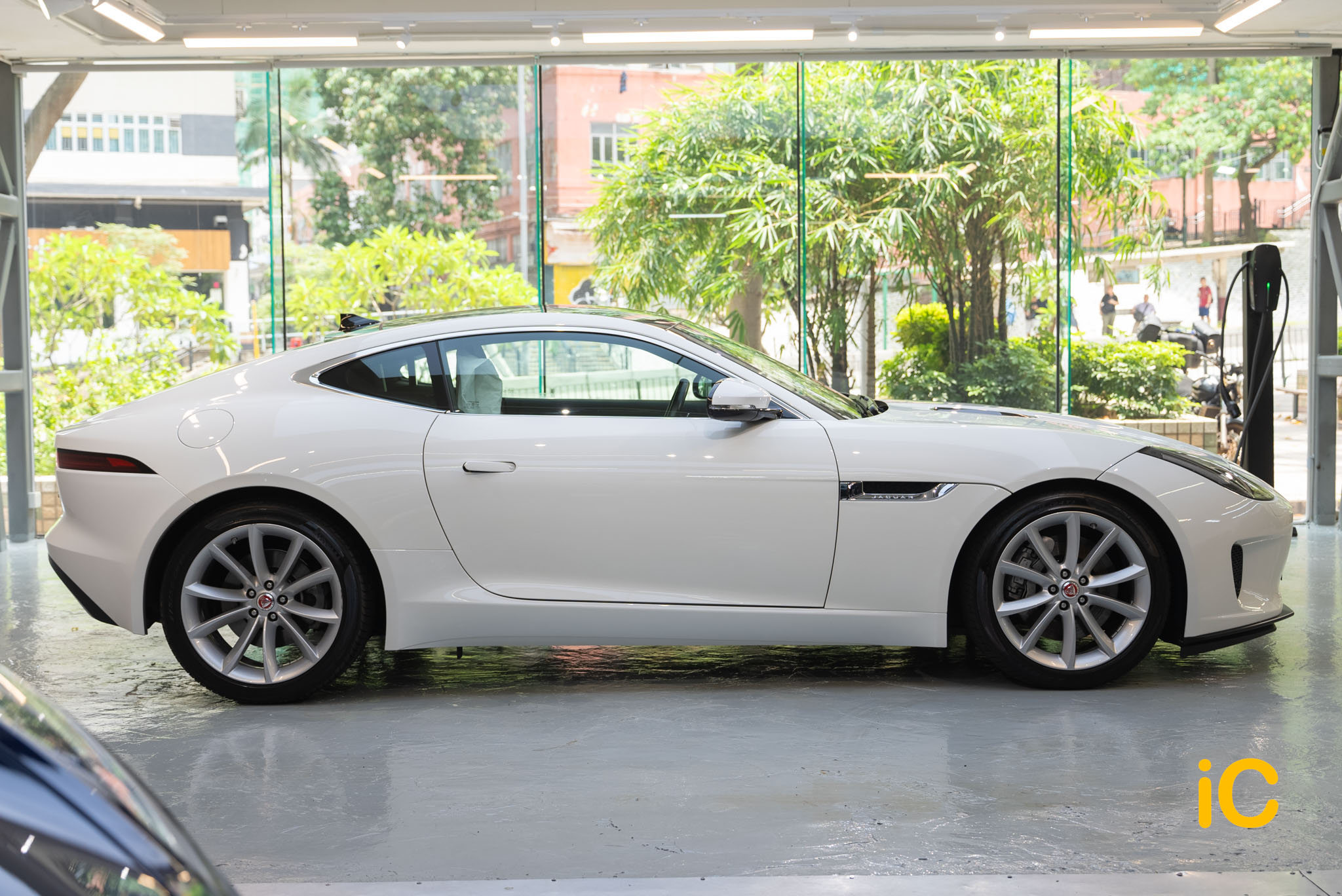 Jaguar F-Type 透明 PPF 施工作品