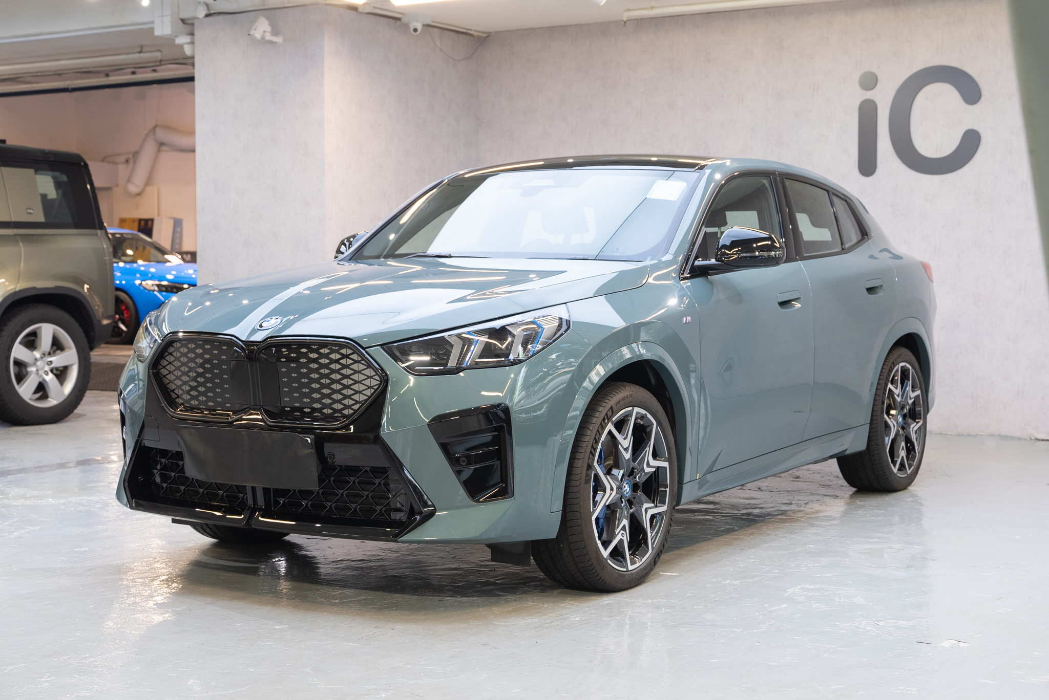 BMW iX2 透明 PPF 施工作品