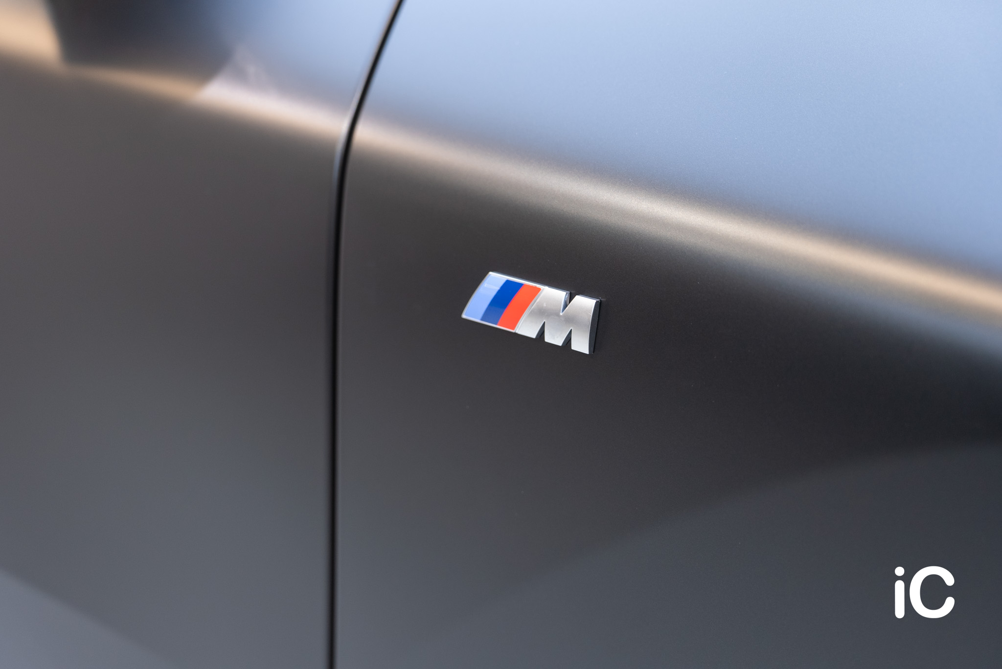 BMW iX2 透明 PPF 施工作品