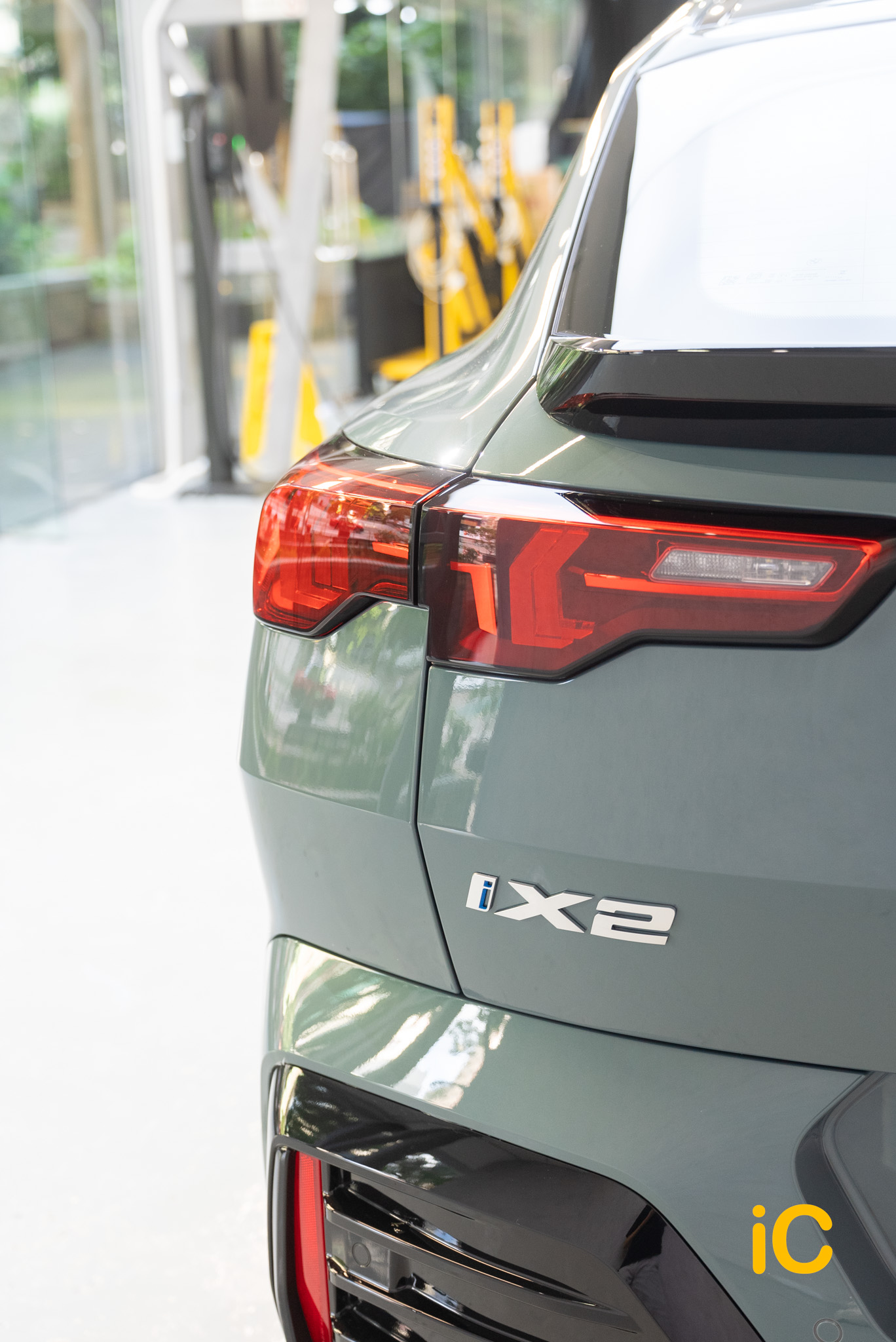 BMW iX2 透明 PPF 施工作品