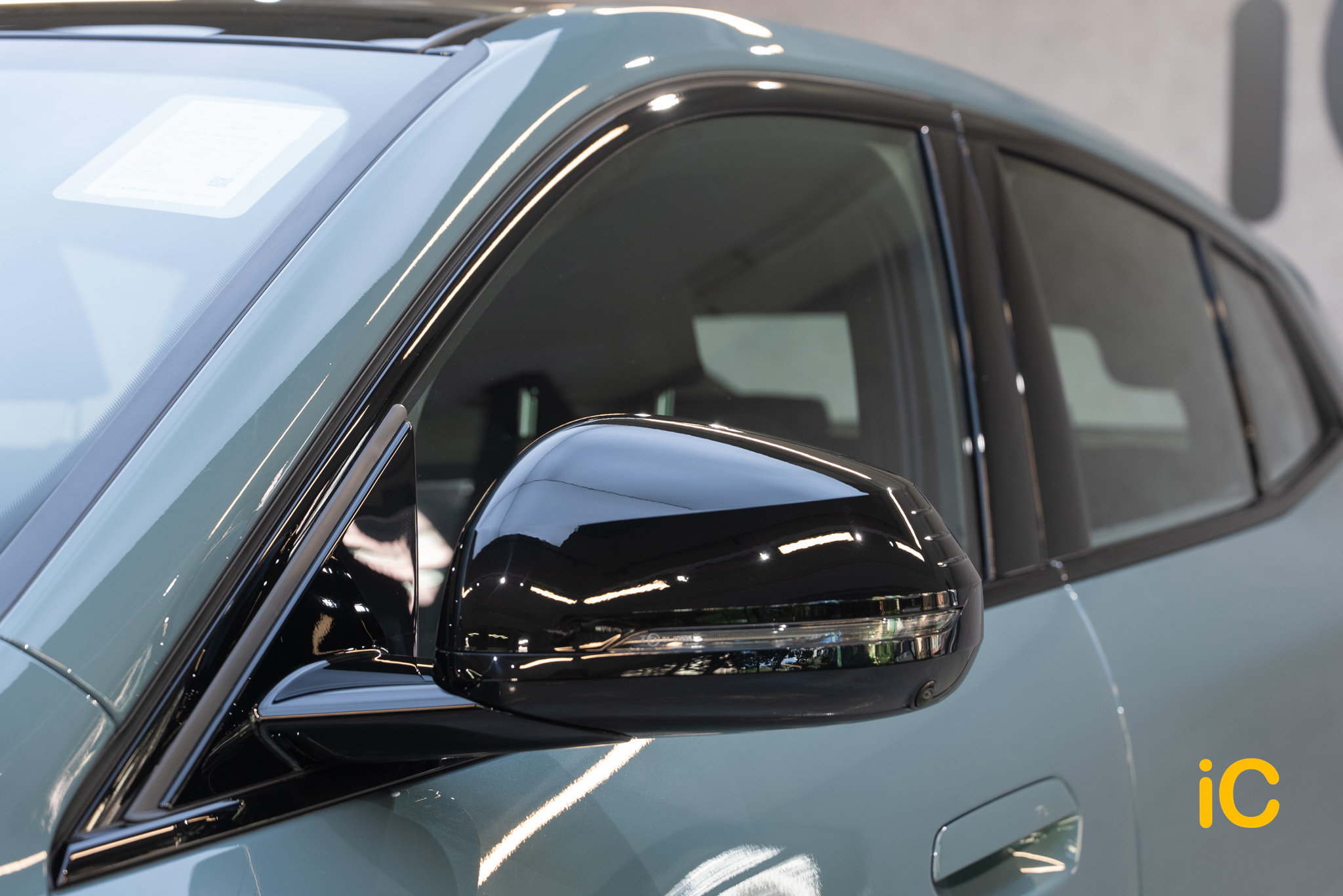 BMW iX2 透明 PPF 施工作品