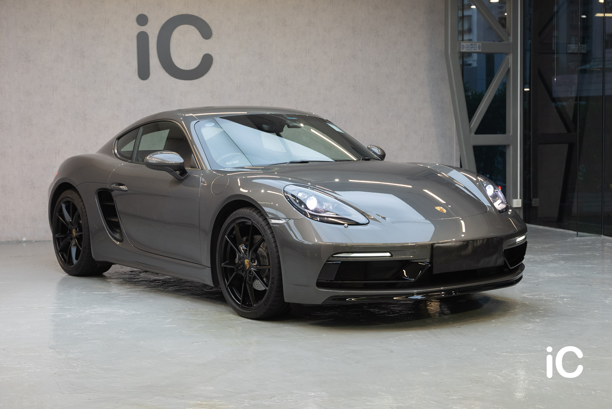 Porsche 718 Cayman 透明 PPF 施工作品