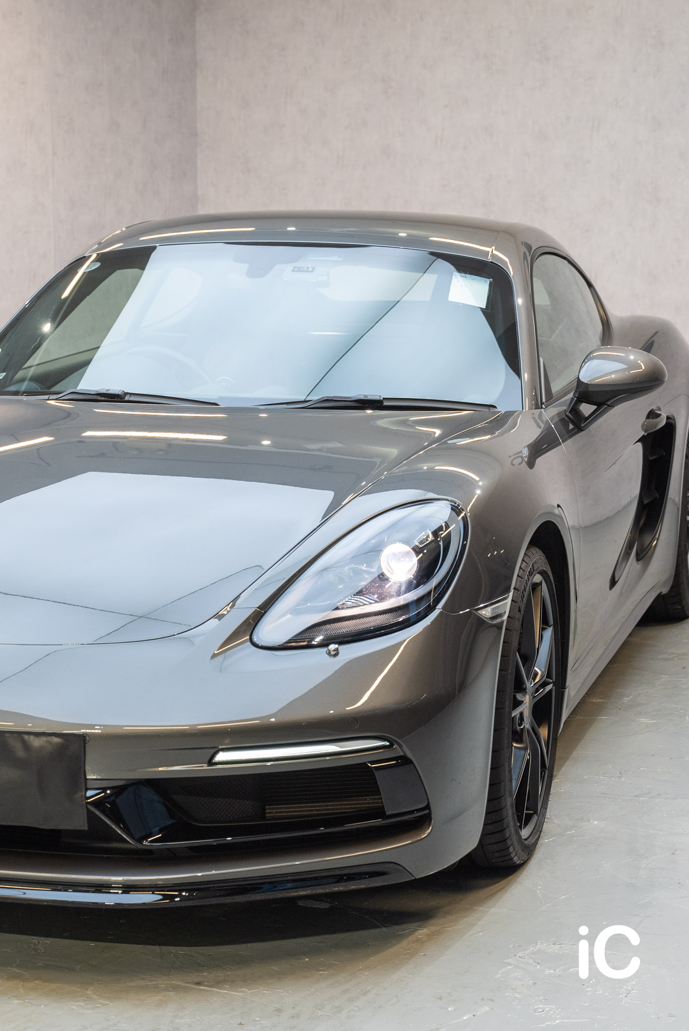 Porsche 718 Cayman 透明 PPF 施工作品