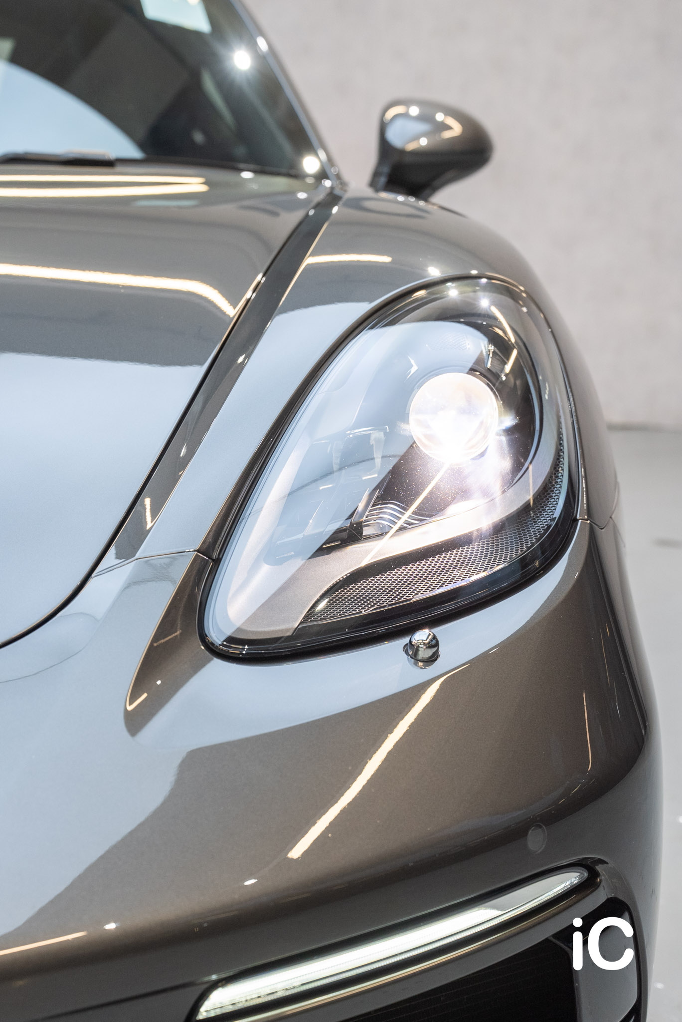 Porsche 718 Cayman 透明 PPF 施工作品