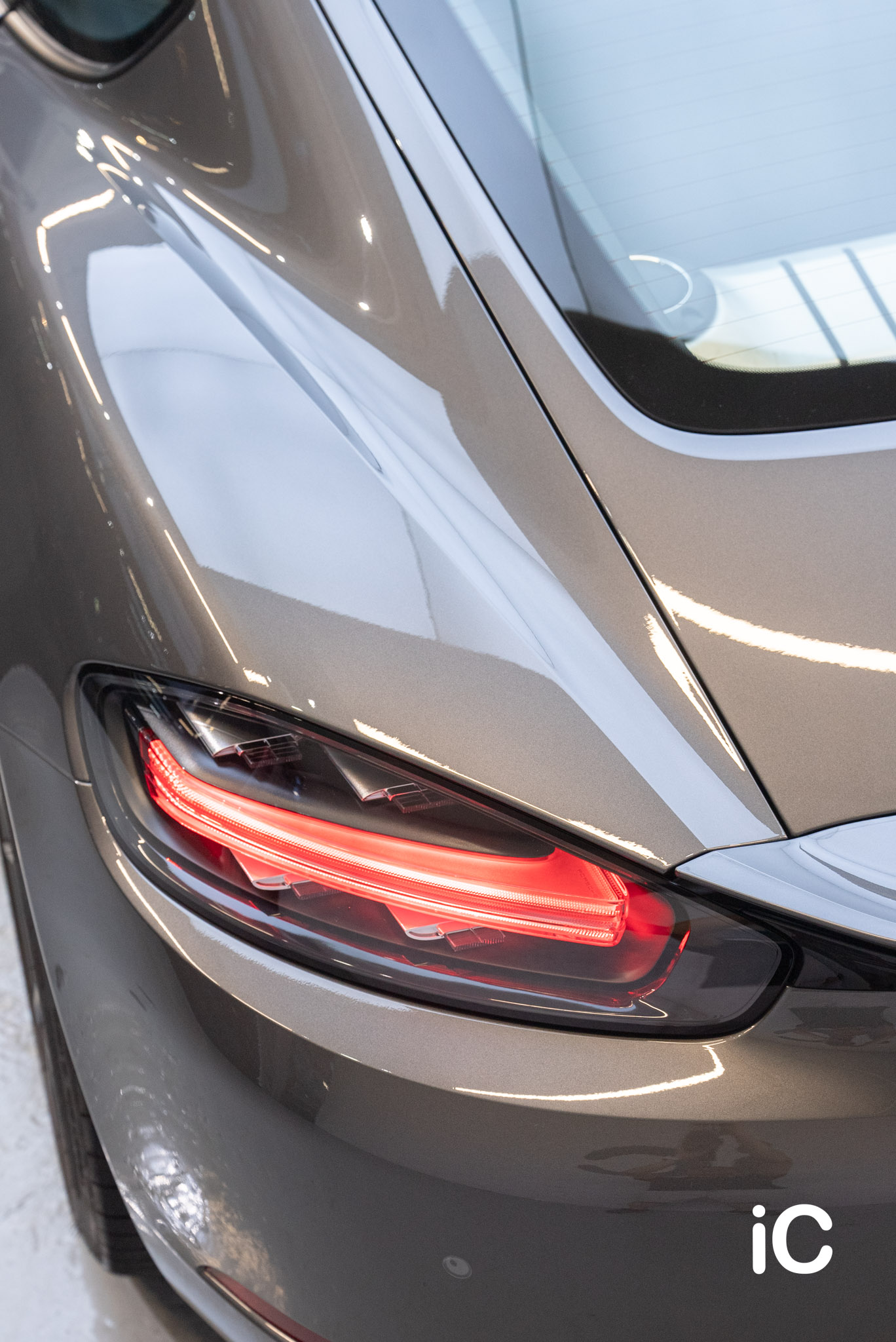 Porsche 718 Cayman 透明 PPF 施工作品