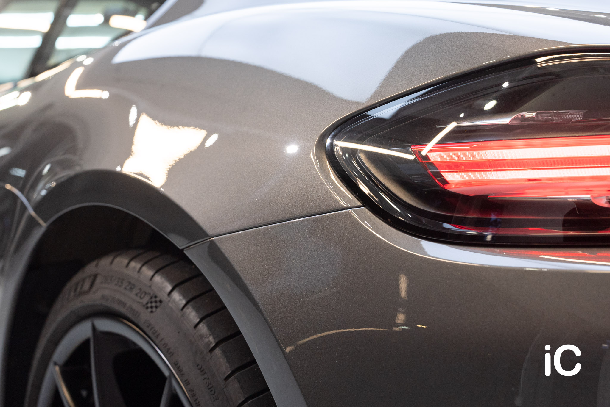 Porsche 718 Cayman 透明 PPF 施工作品