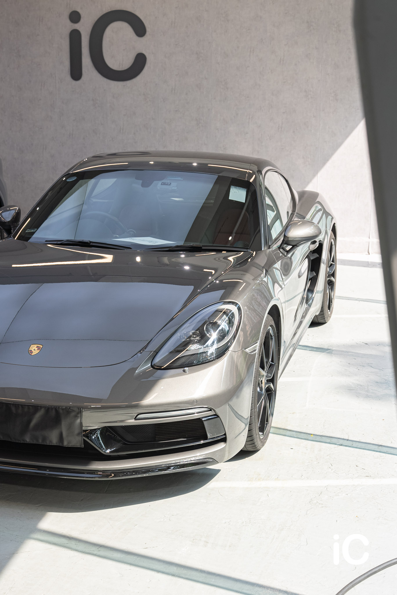 Porsche 718 Cayman 透明 PPF 施工作品