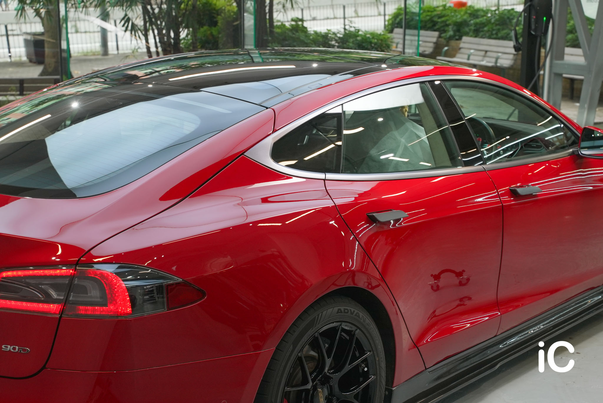 Tesla Model S 鍍膜 施工作品