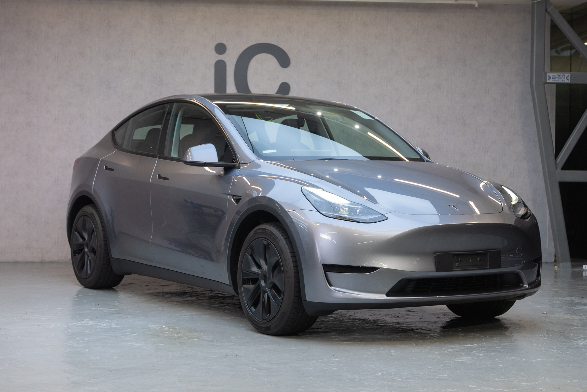 Tesla Model Y 鍍膜 施工作品