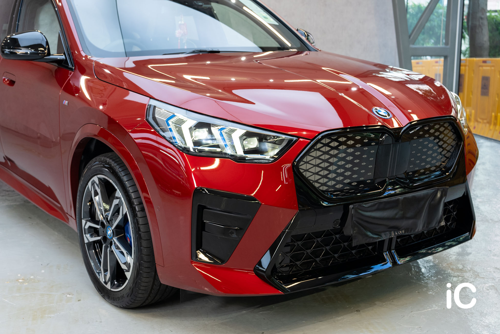 BMW iX2 鍍膜 施工作品