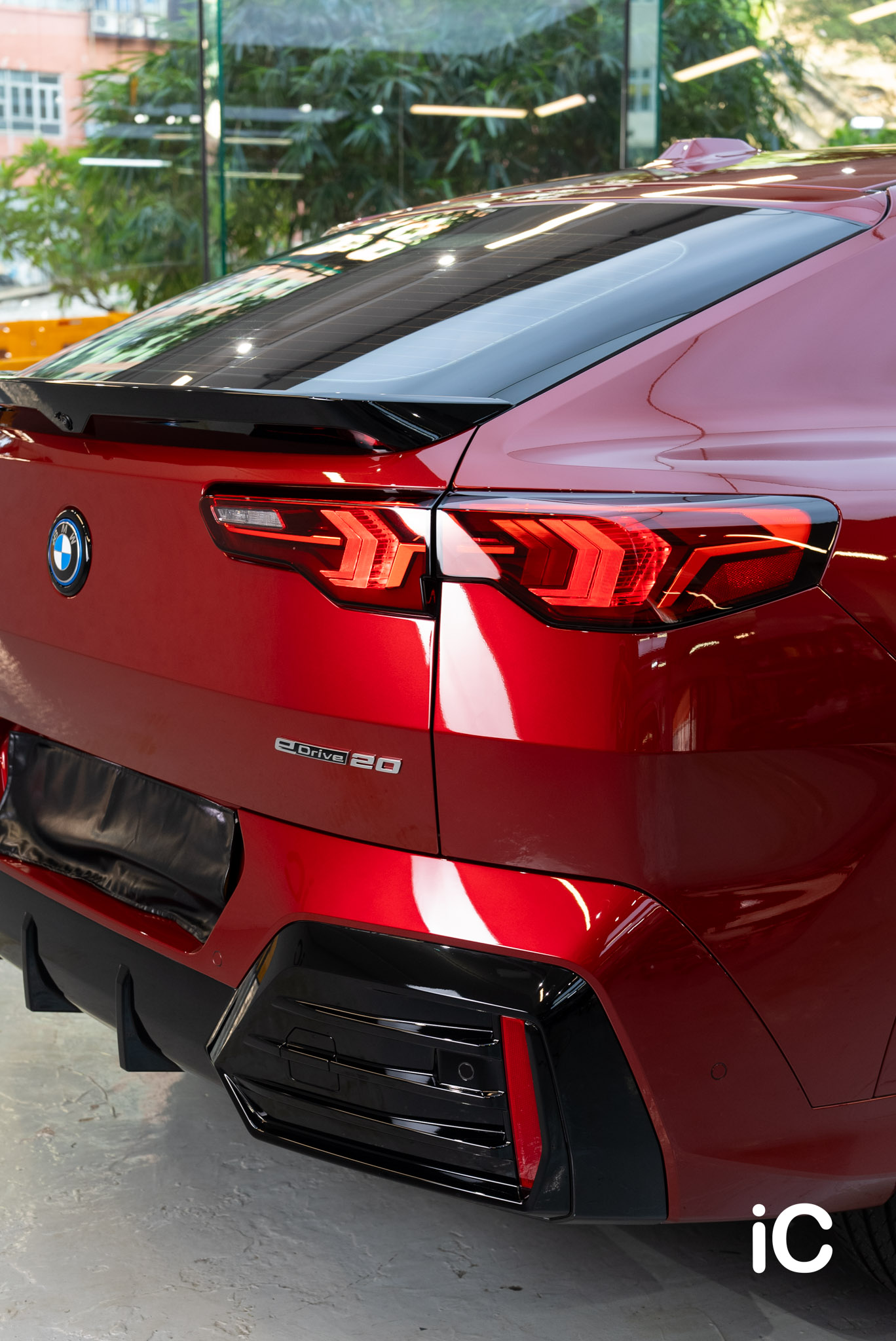 BMW iX2 鍍膜 施工作品