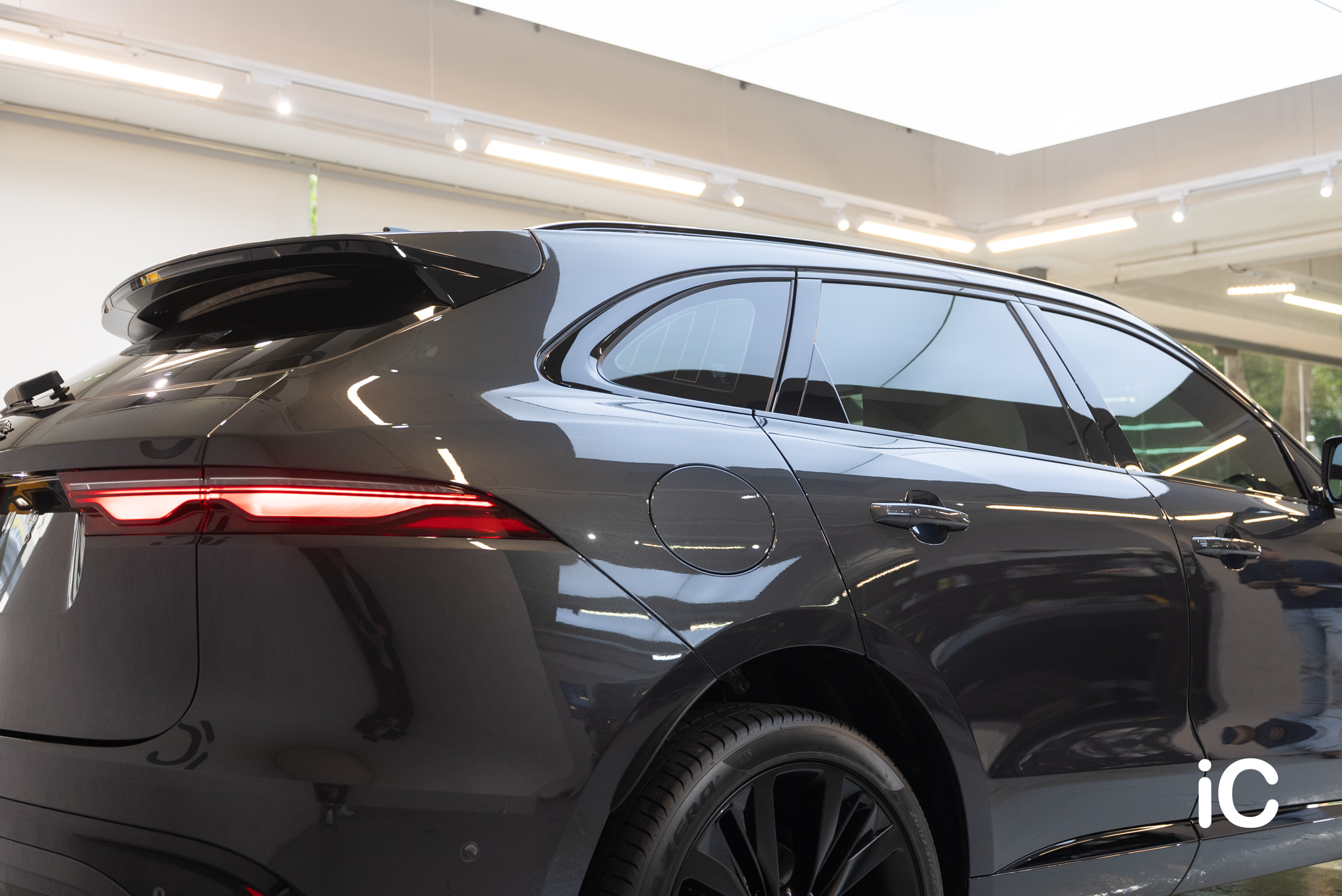 Jaguar F-Pace 透明 PPF 施工作品