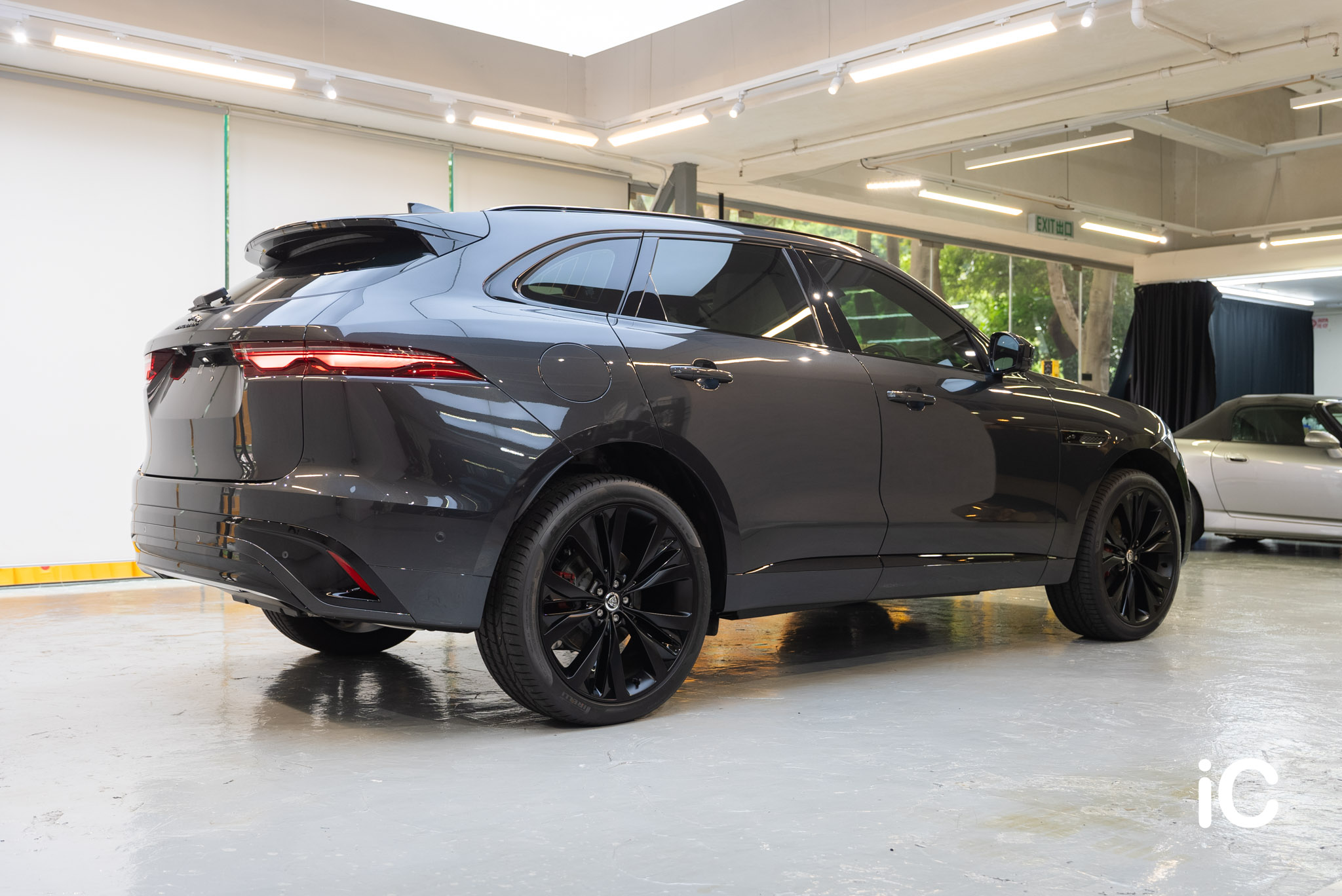 Jaguar F-Pace 透明 PPF 施工作品